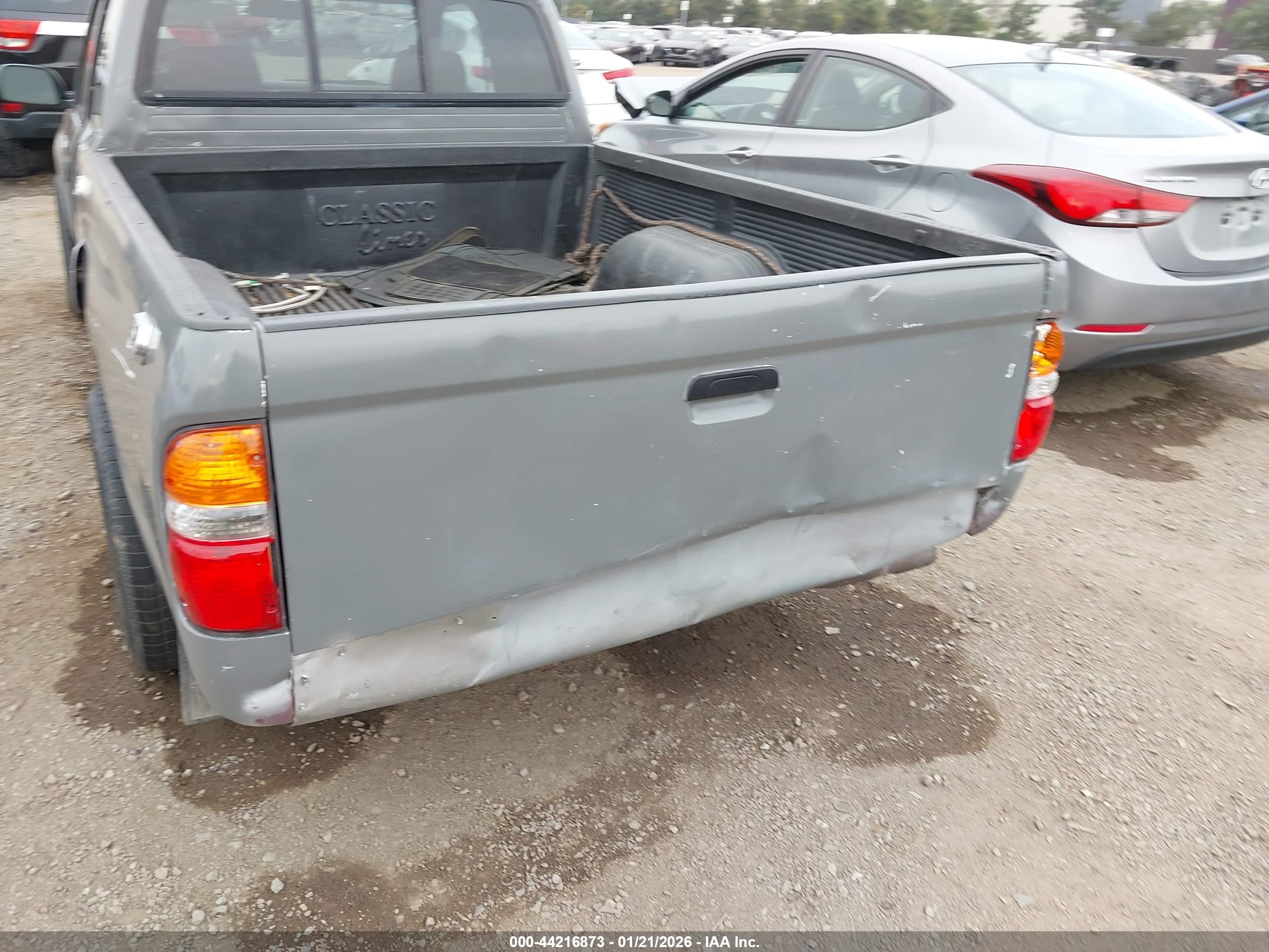 TOYOTA TACOMA image 6
