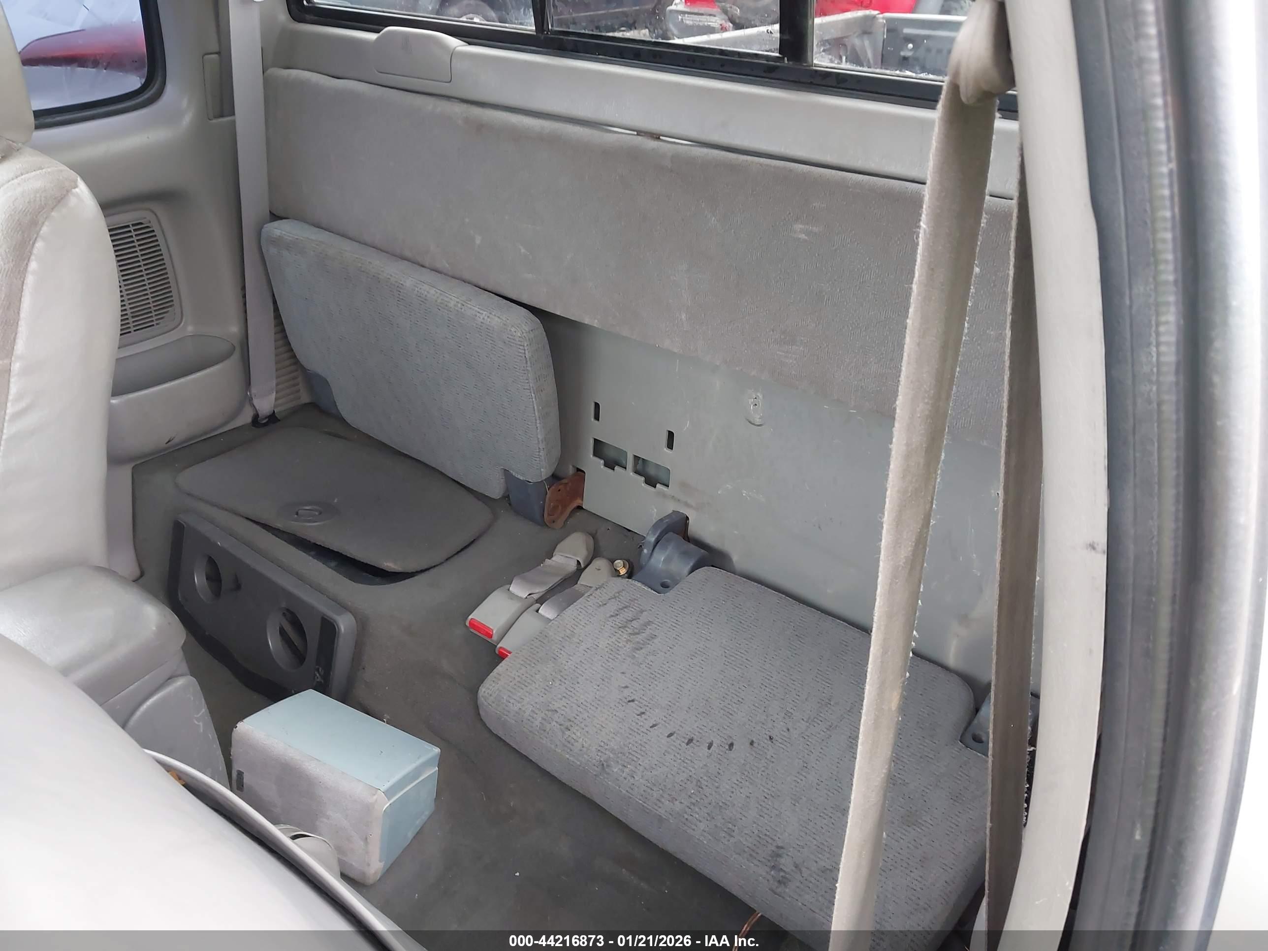 TOYOTA TACOMA image 8