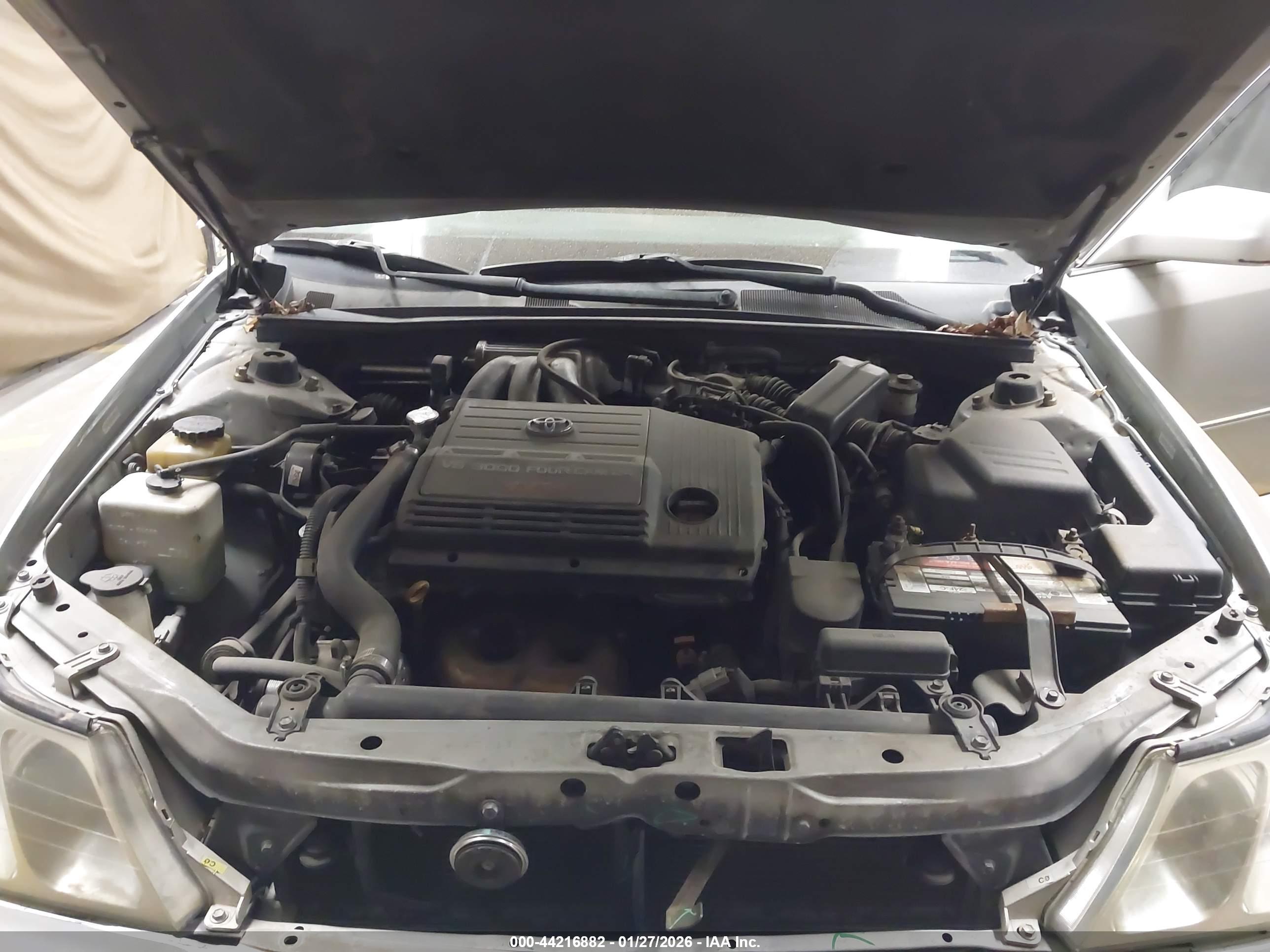 TOYOTA AVALON image 10