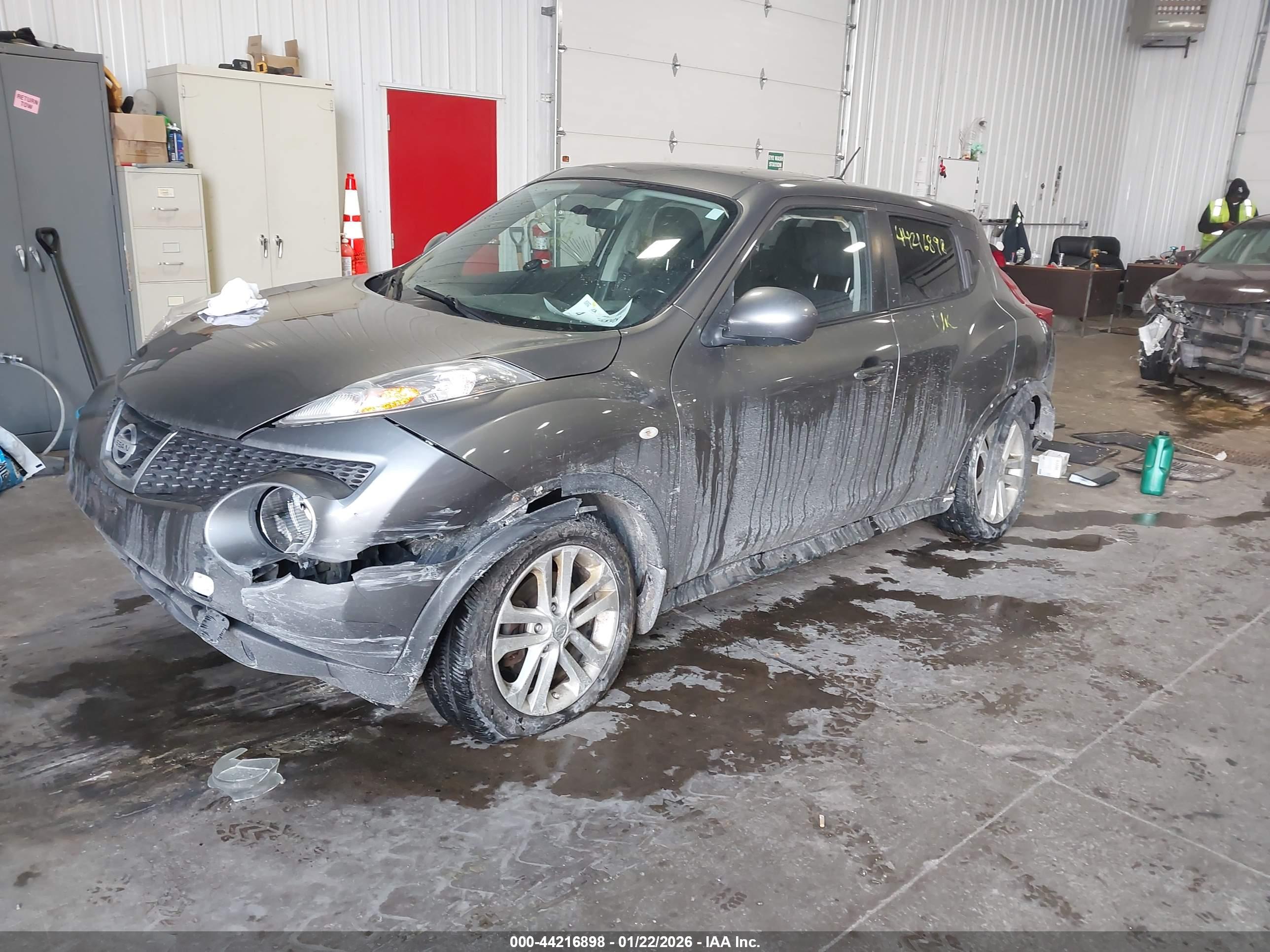 NISSAN JUKE image 2
