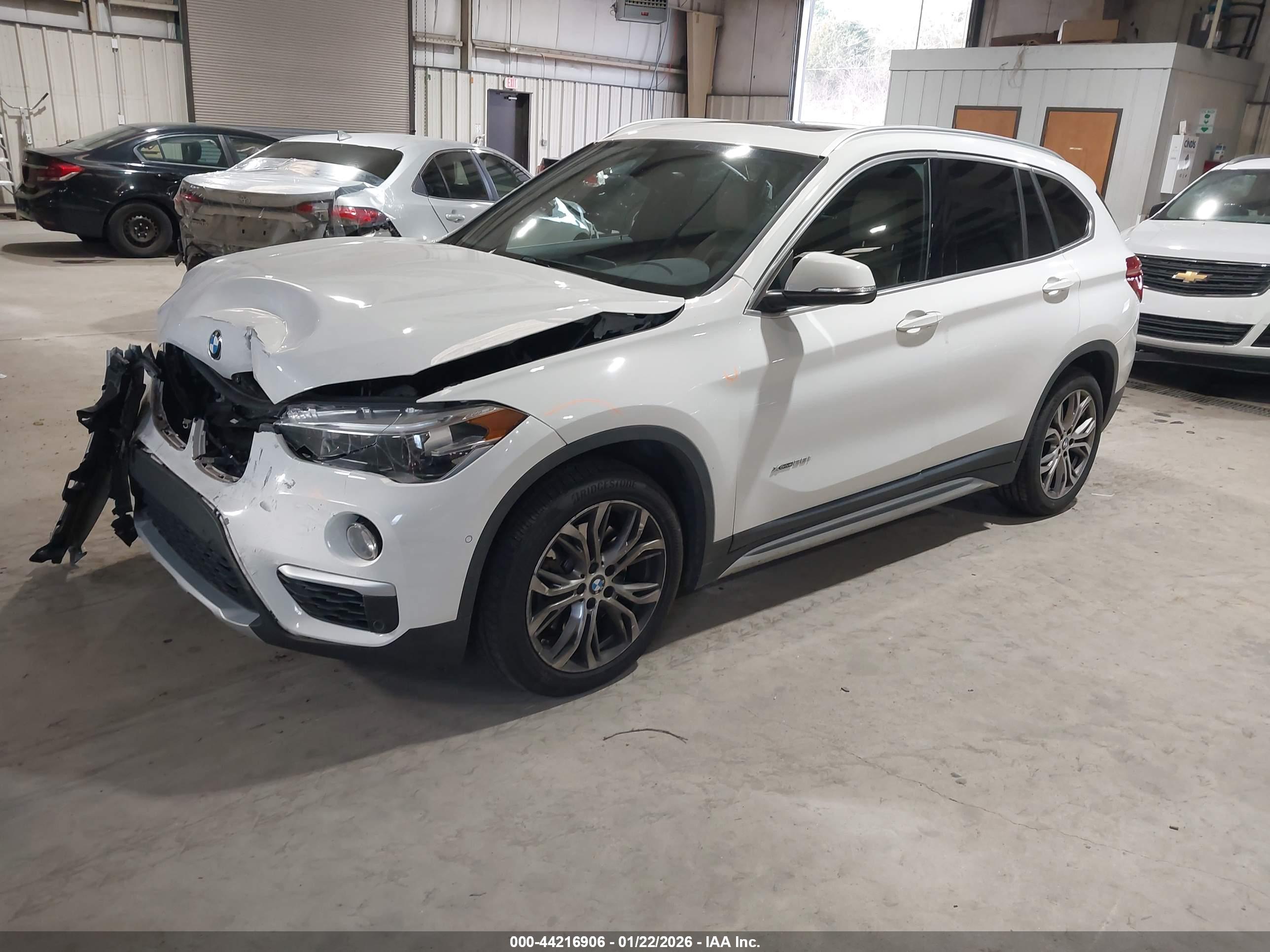 BMW X1 image 2