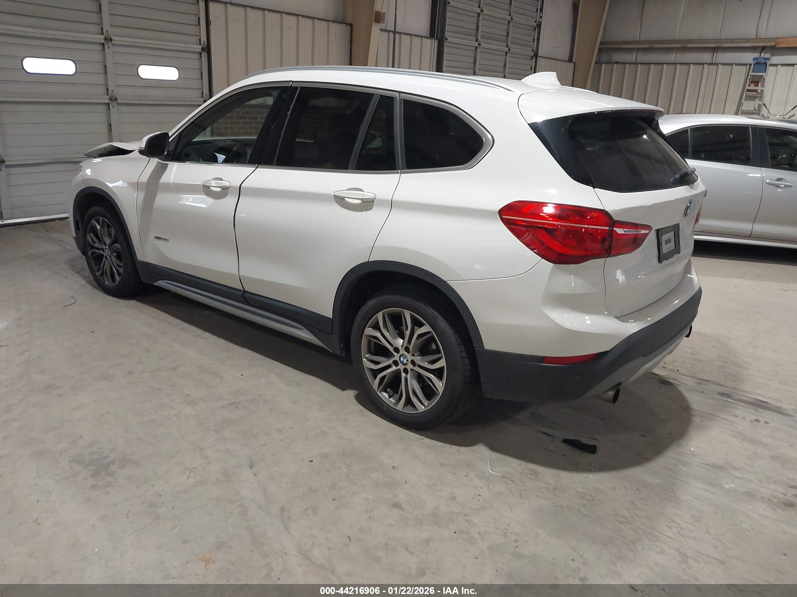 BMW X1 image 3