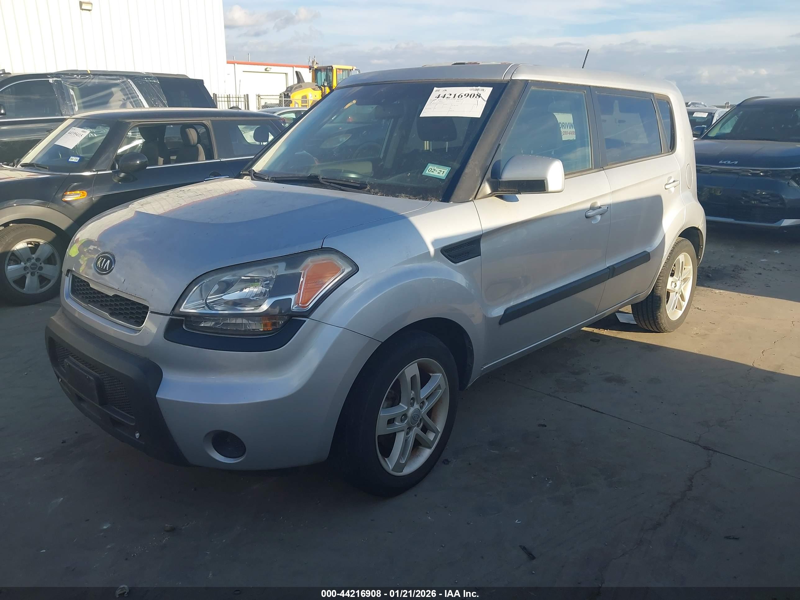 KIA SOUL image 2