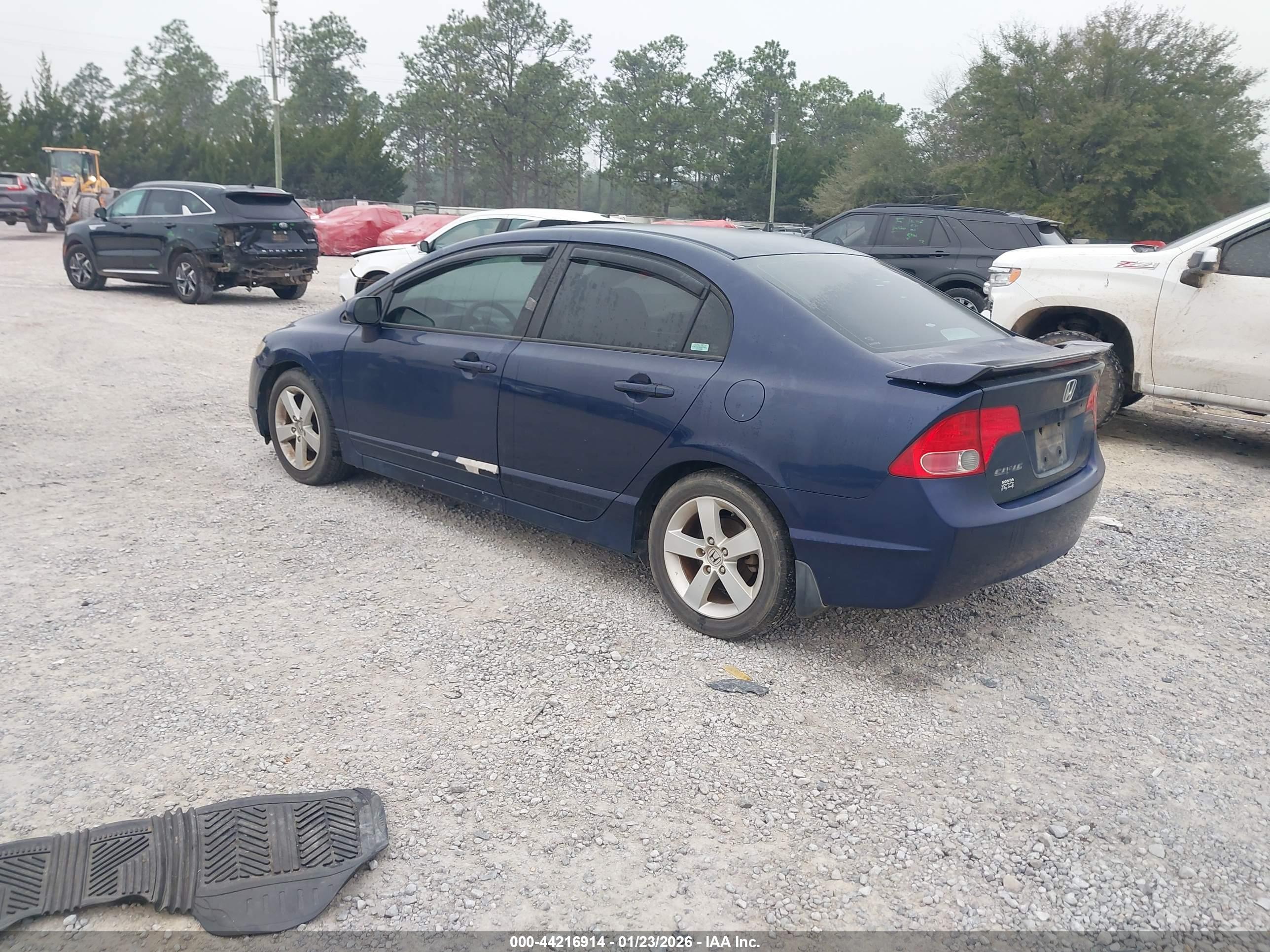 HONDA CIVIC image 3