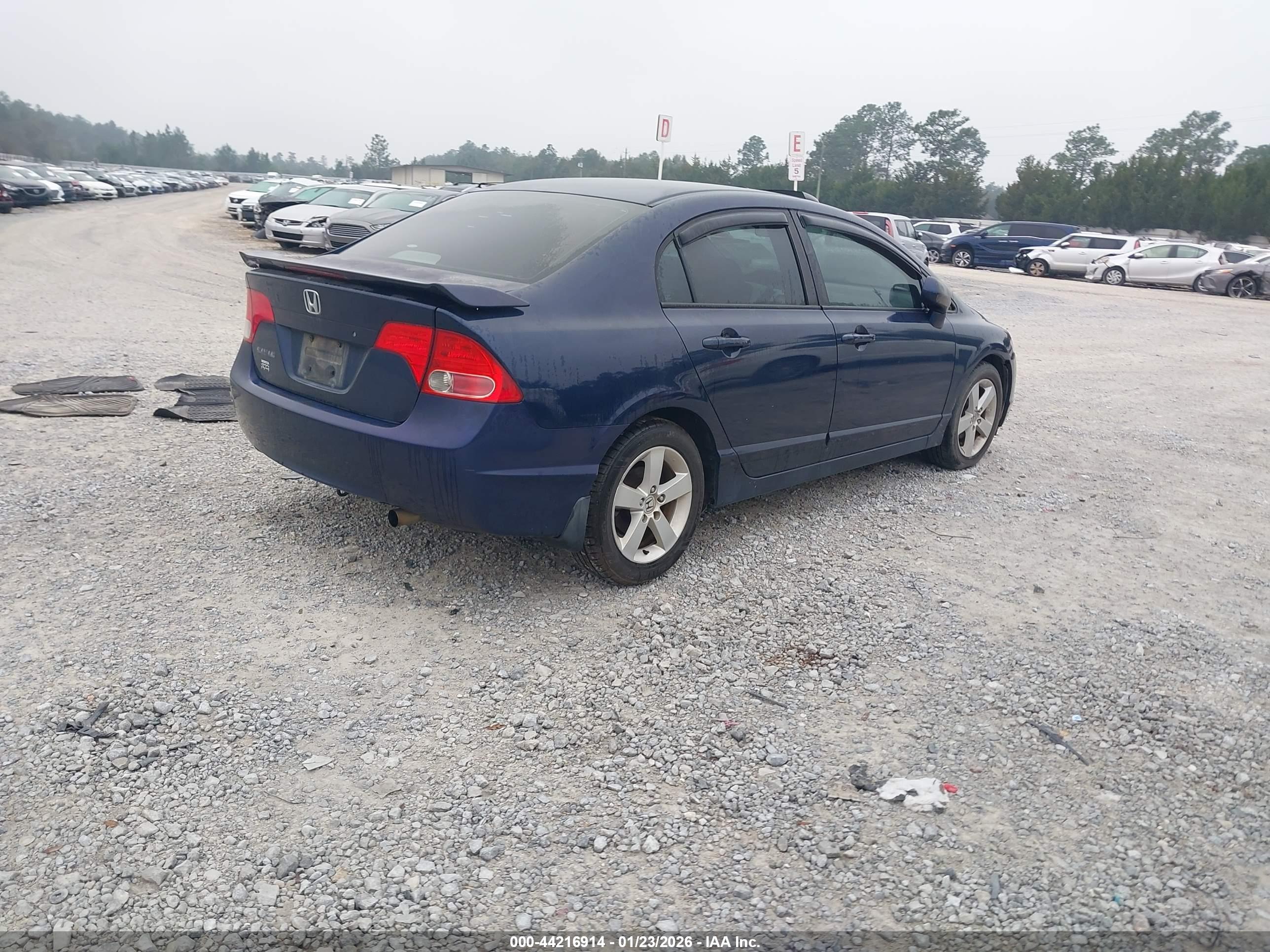 HONDA CIVIC image 4