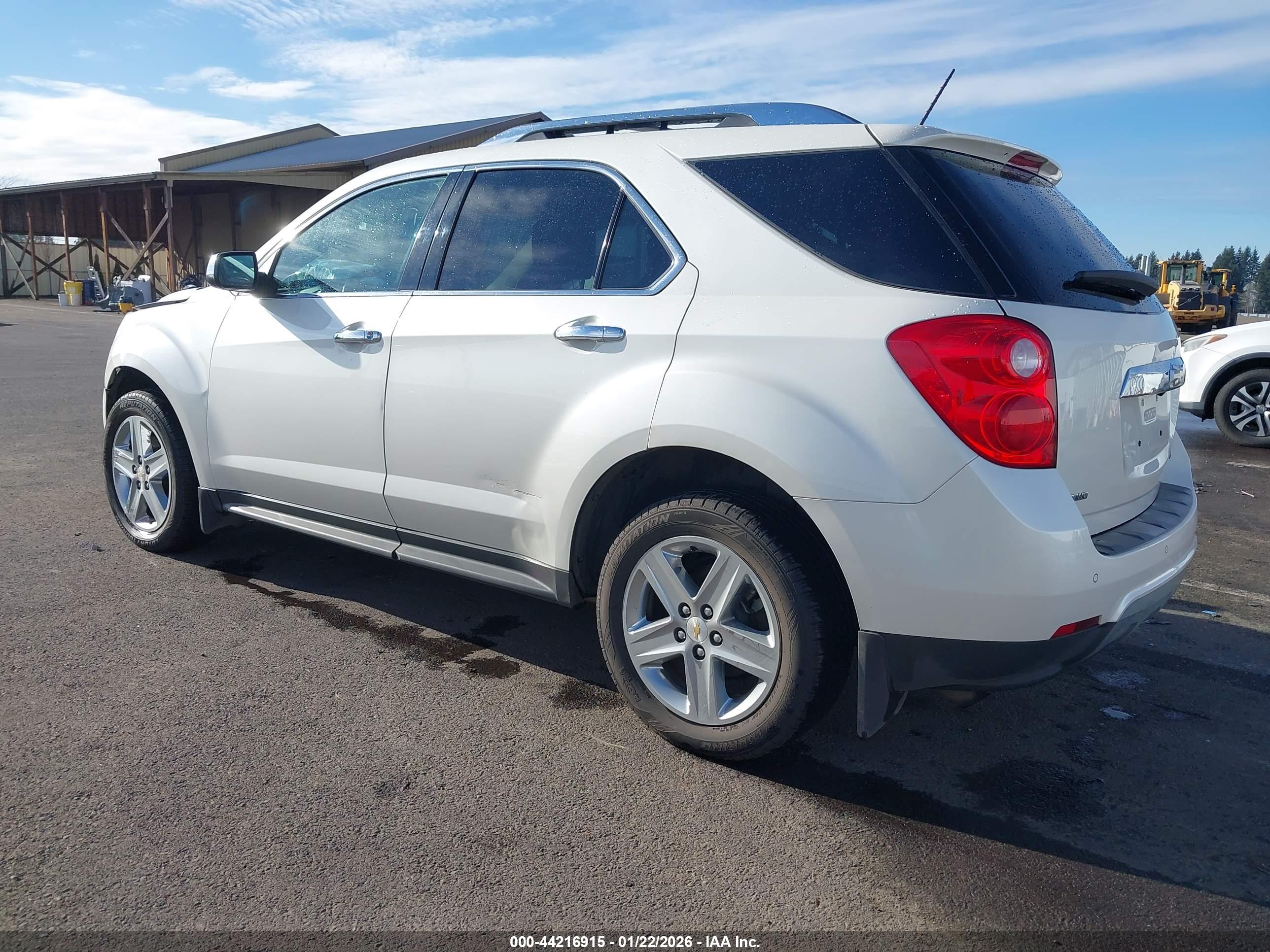 CHEVROLET EQUINOX image 3