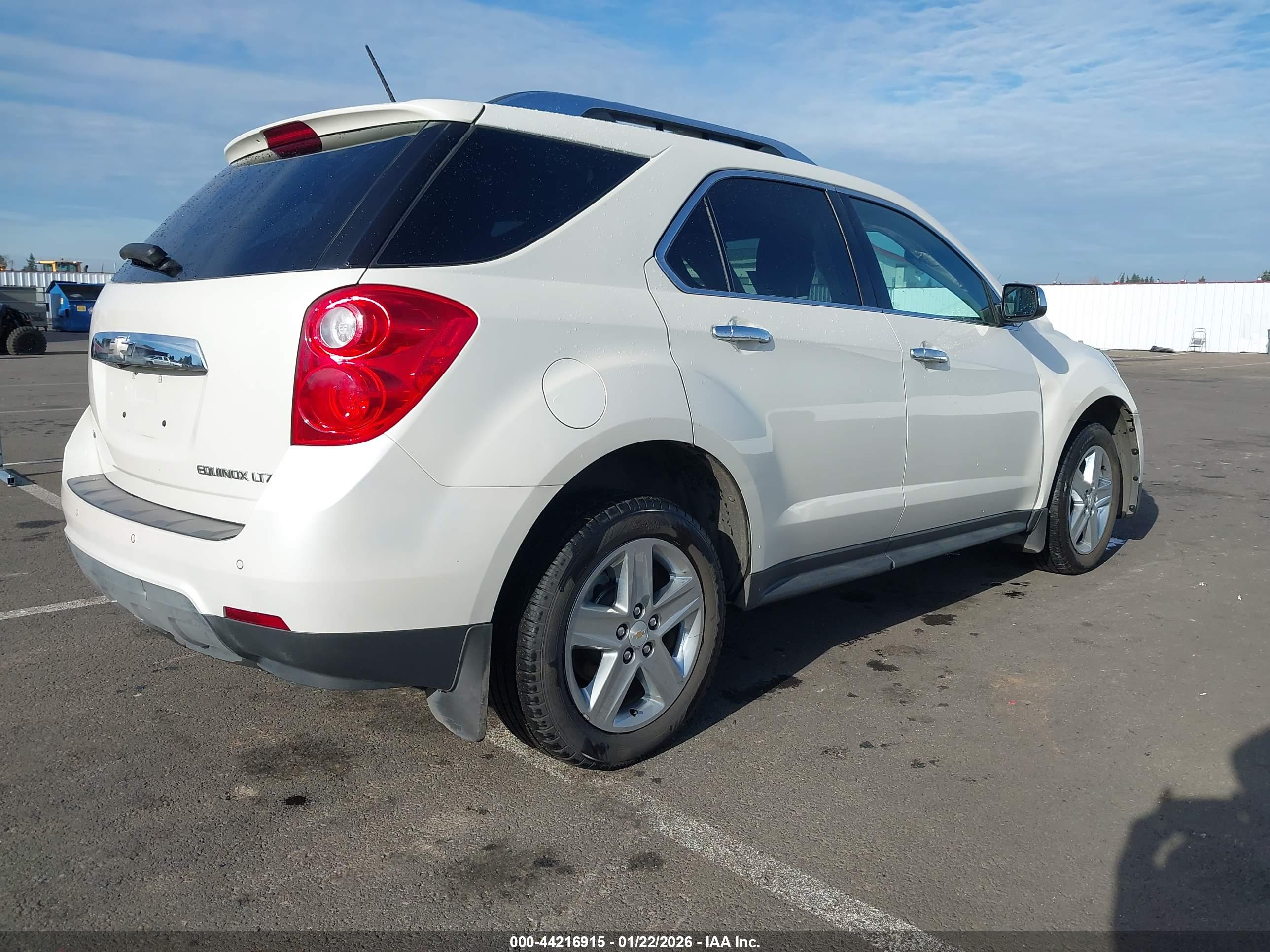 CHEVROLET EQUINOX image 4