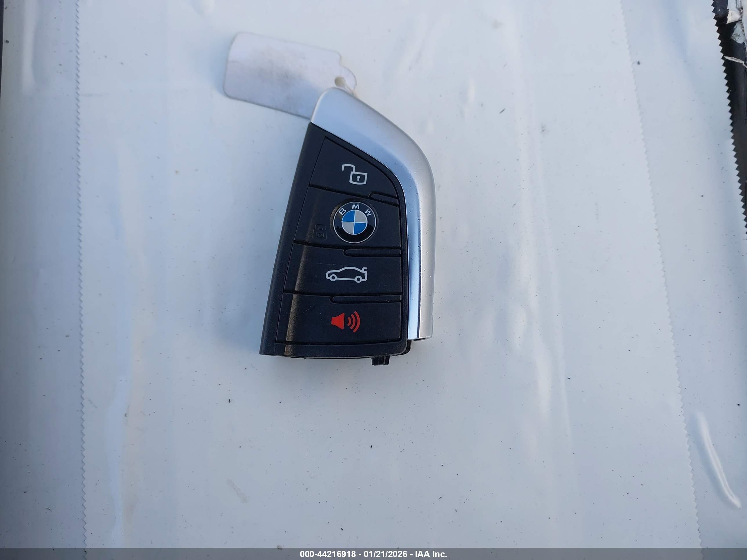 BMW 3 image 11