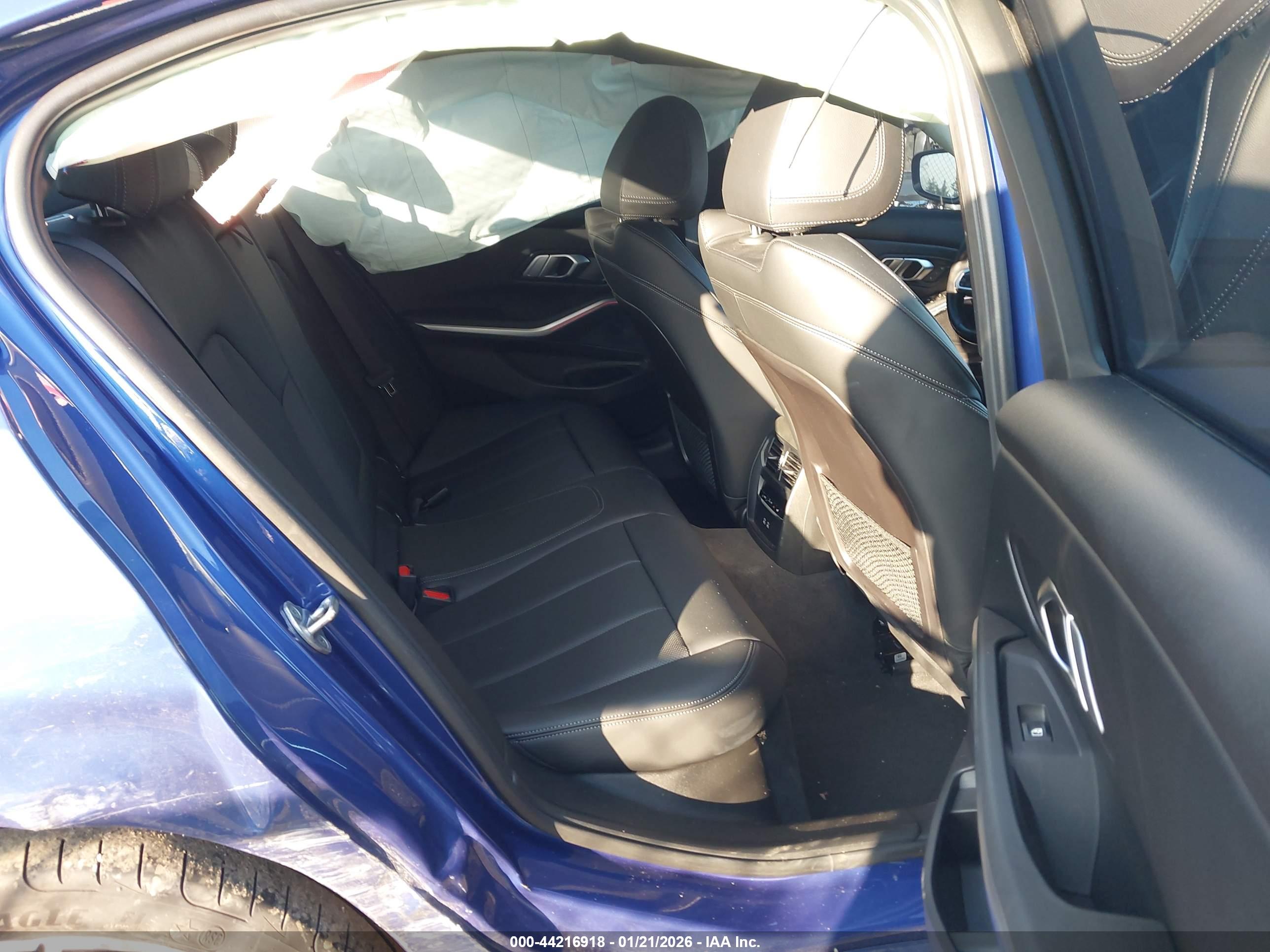 BMW 3 image 8