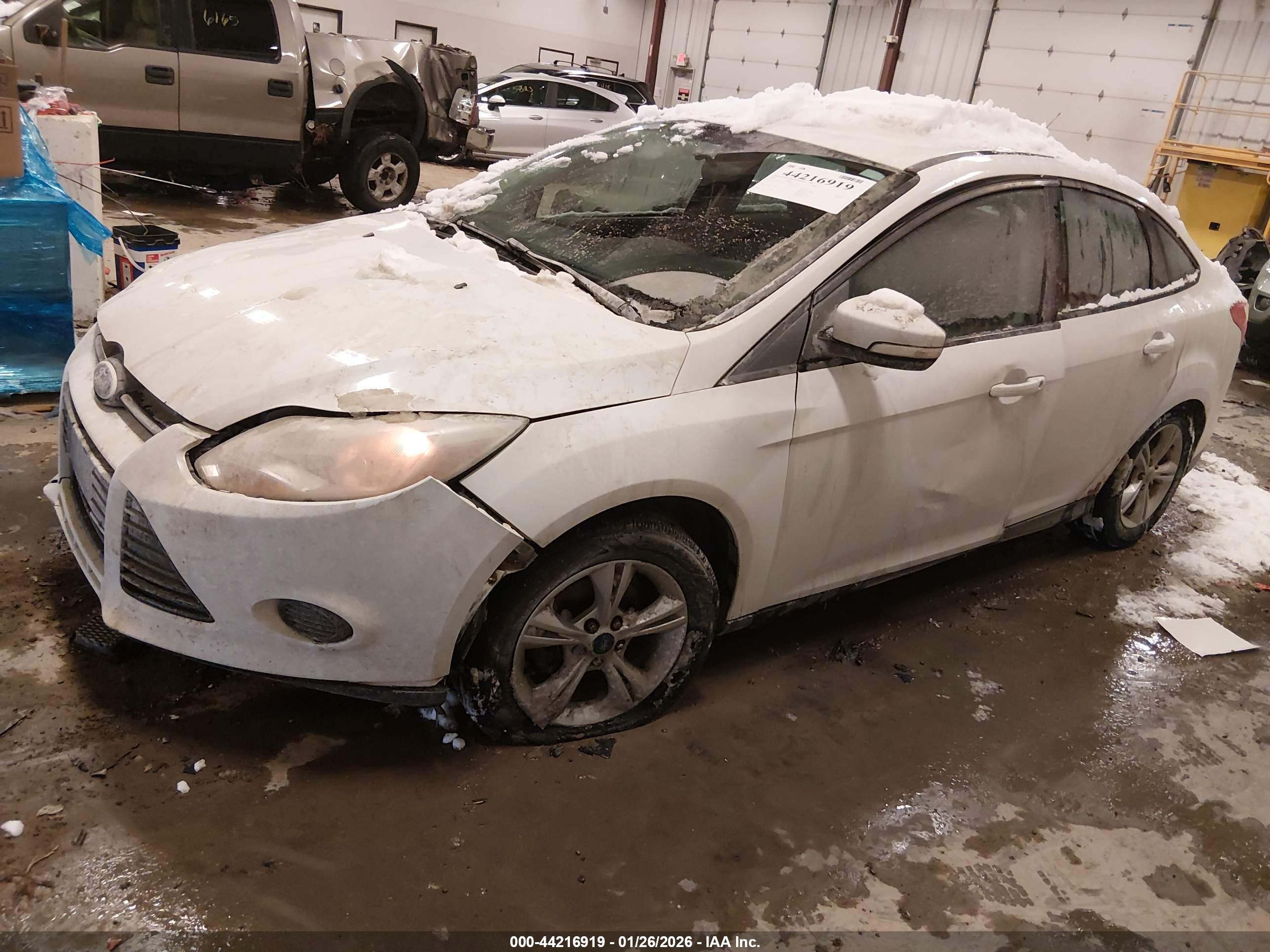 FORD FOCUS image 2