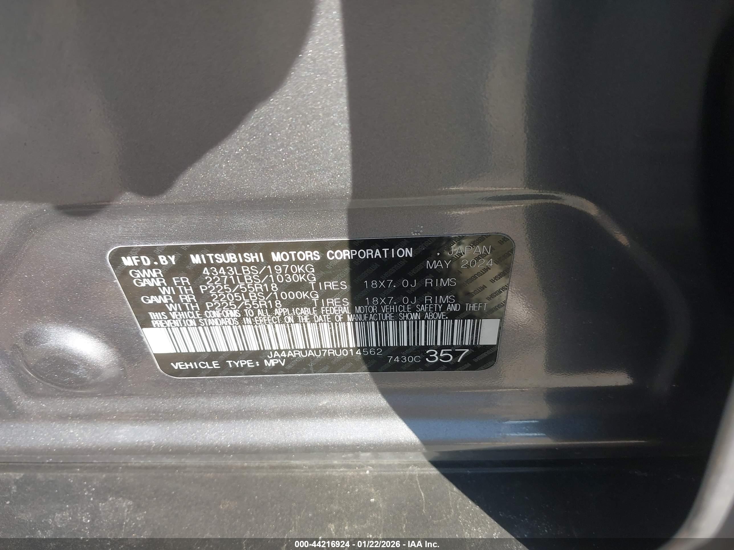 MITSUBISHI OUTLANDER image 9