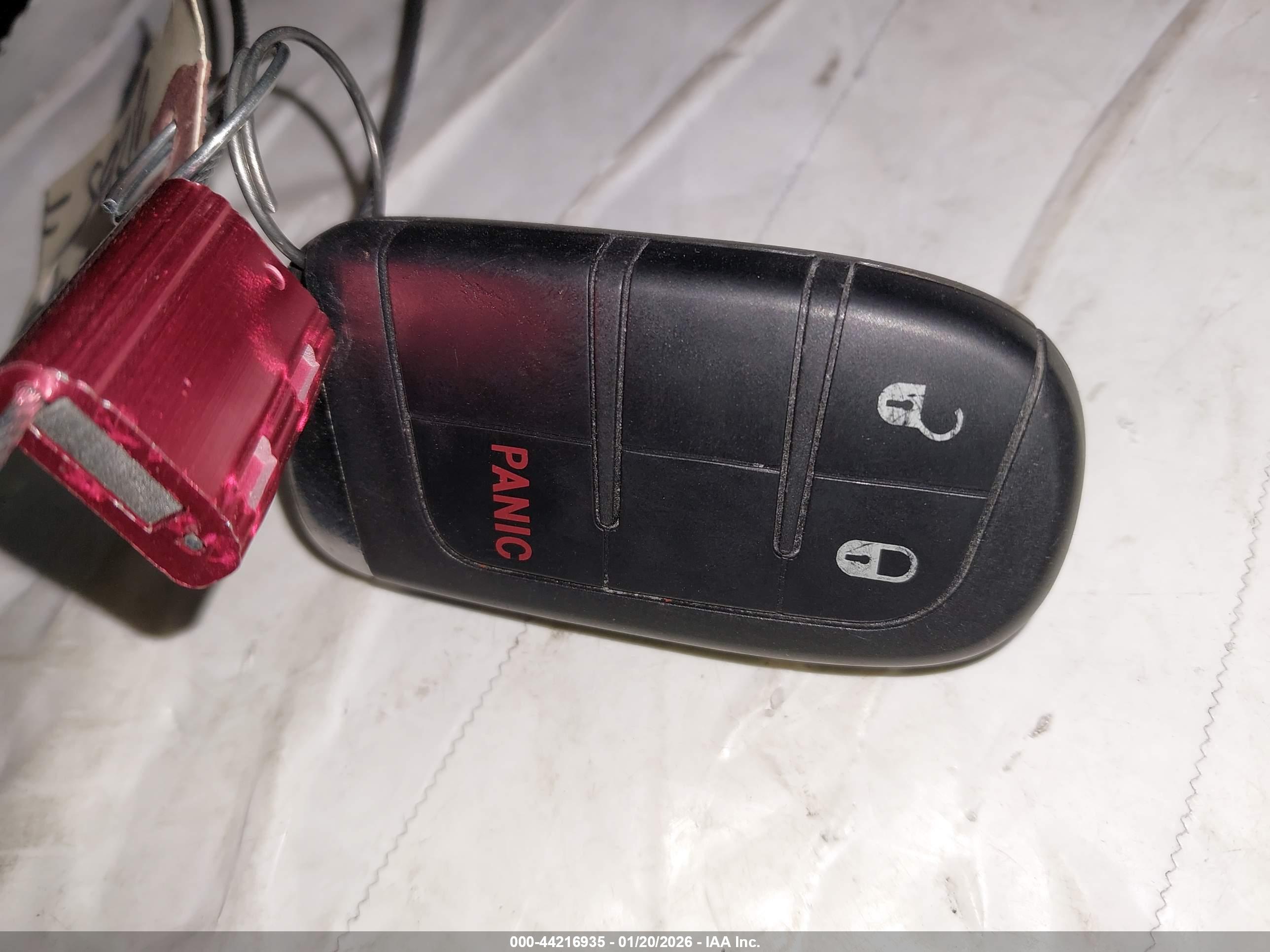 JEEP RENEGADE image 11