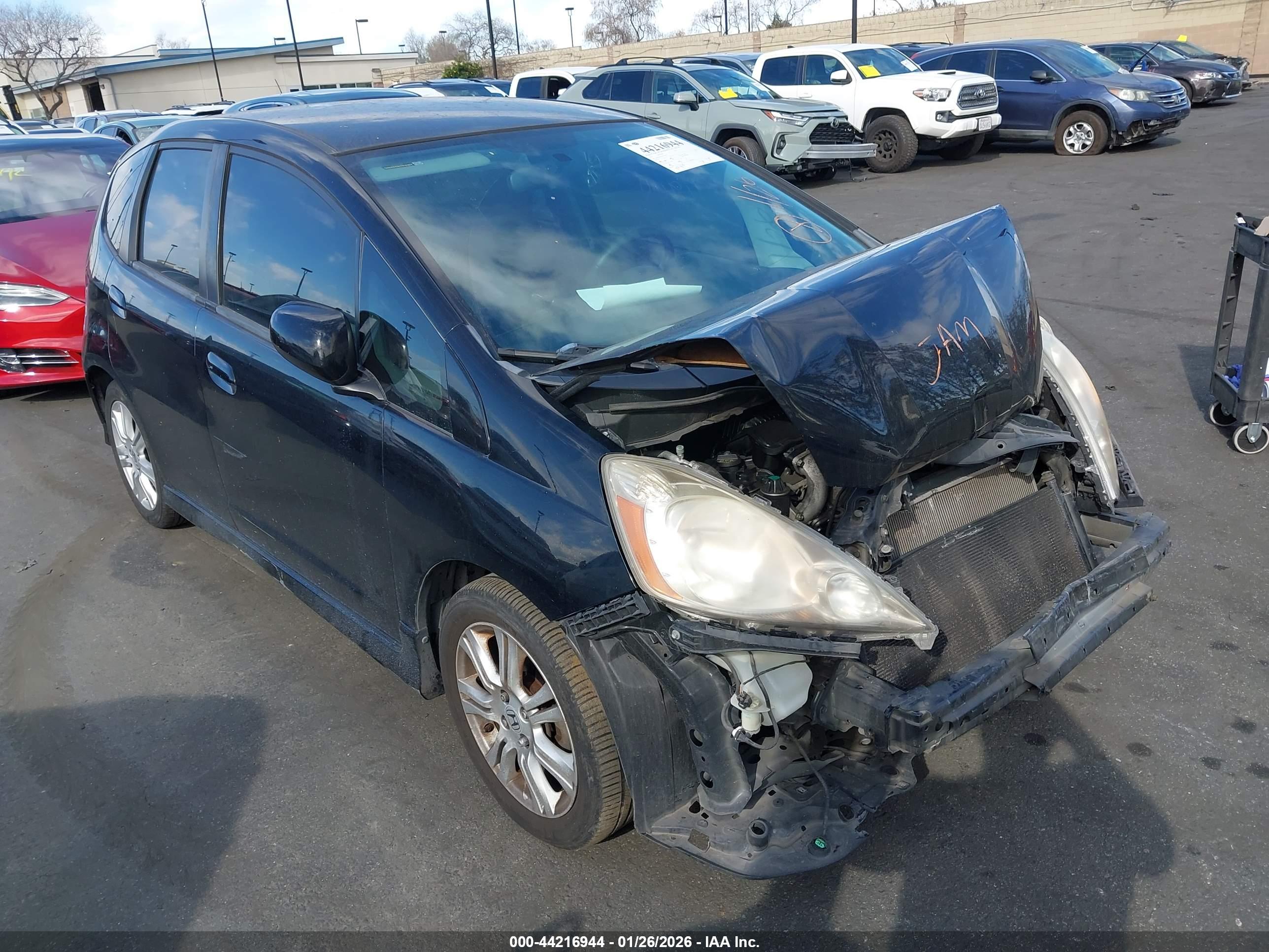 HONDA FIT image 6