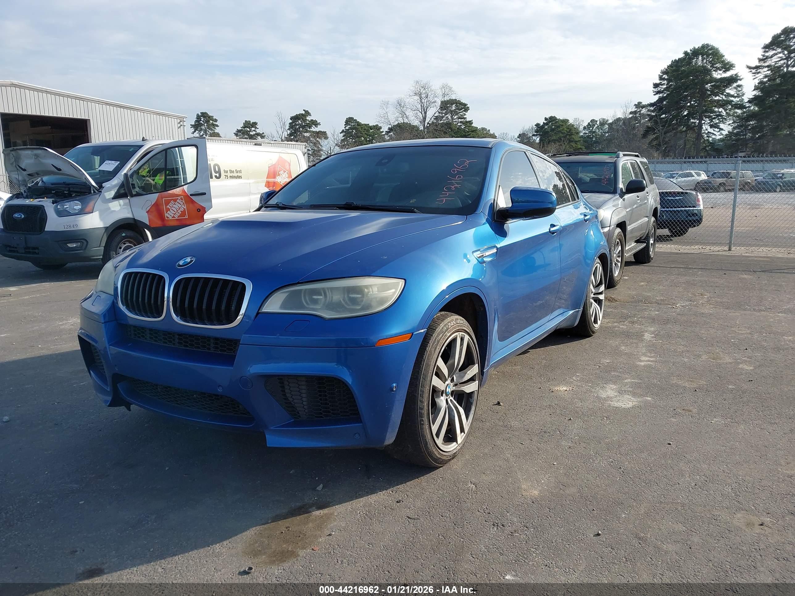 BMW X6 image 2