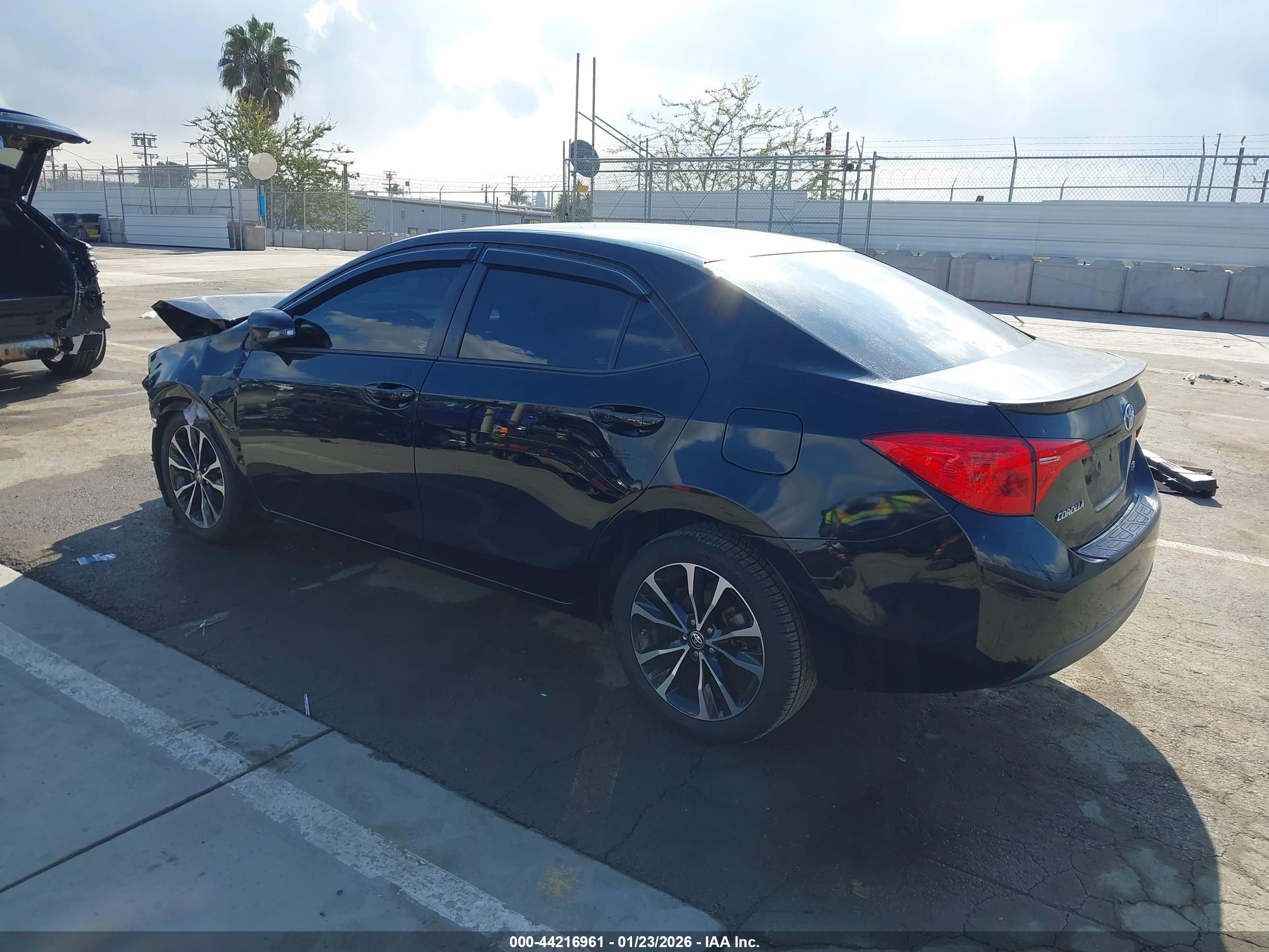 TOYOTA COROLLA image 3