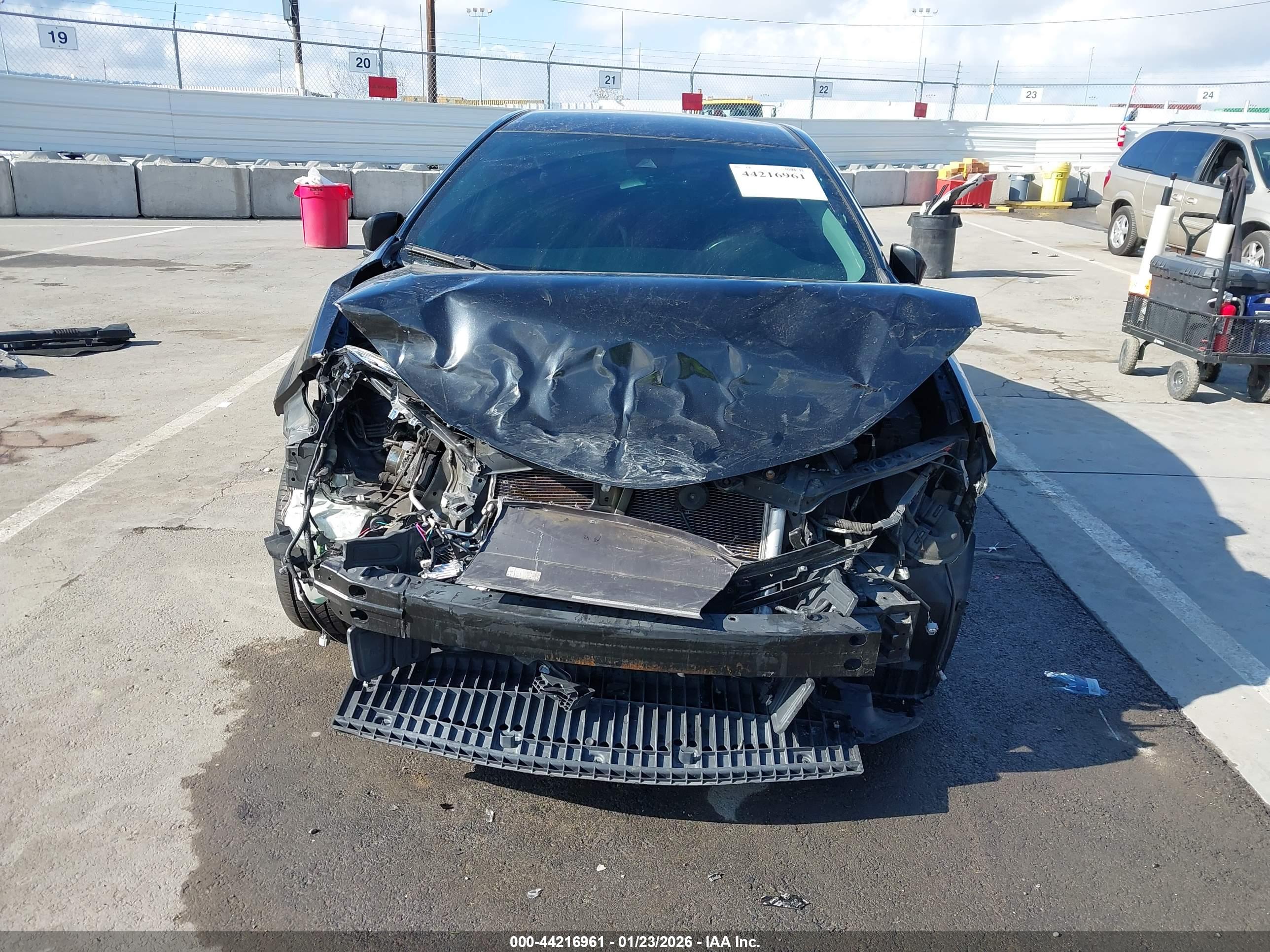 TOYOTA COROLLA image 6