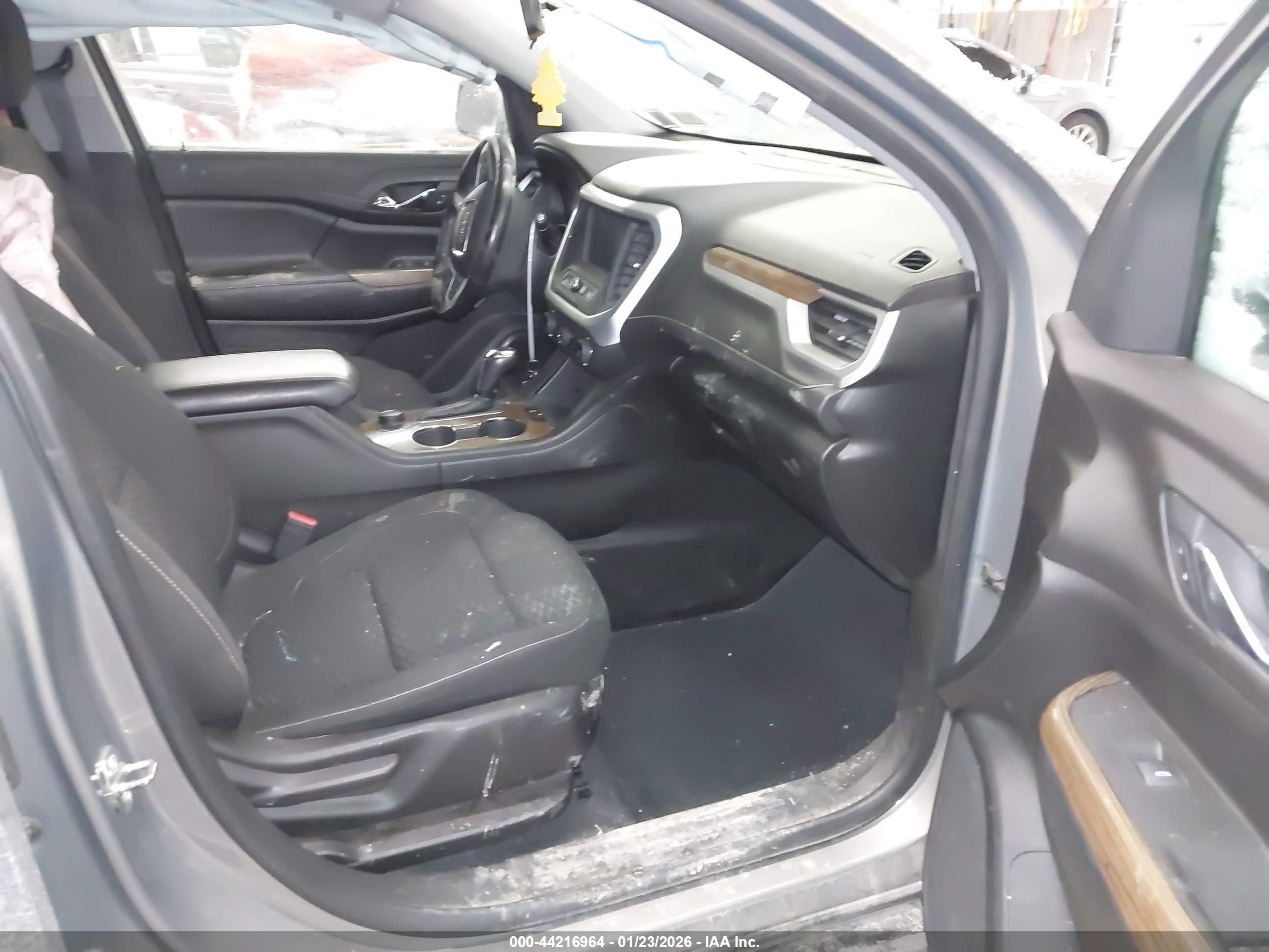 GMC ACADIA image 5