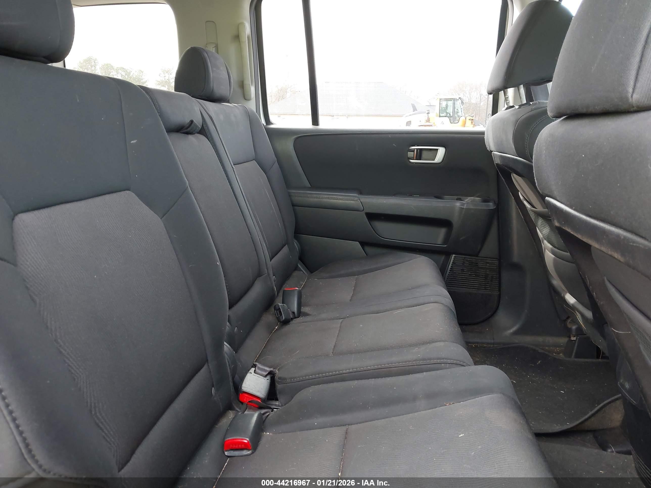 HONDA PILOT image 8