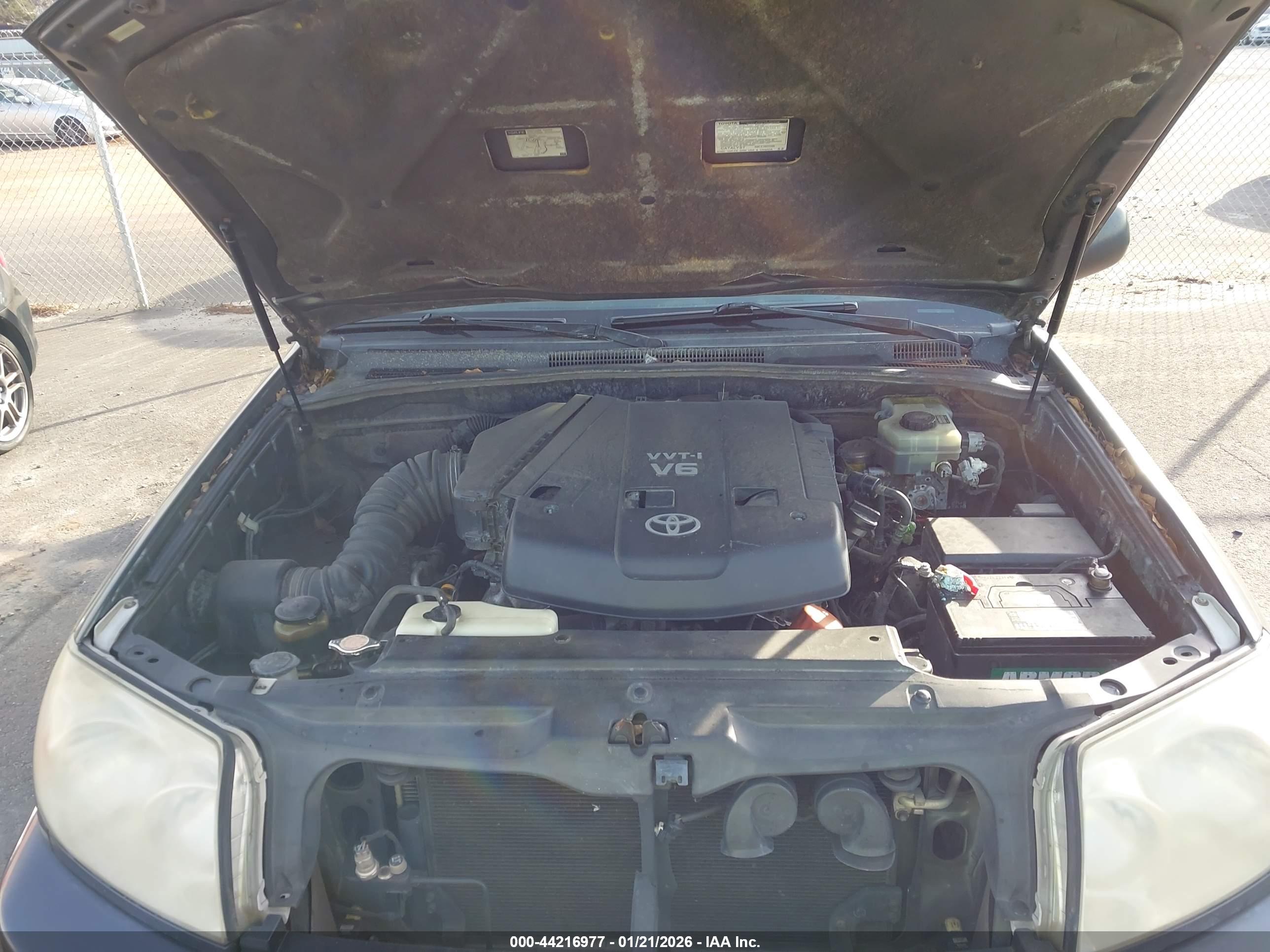 TOYOTA 4RUNNER image 10