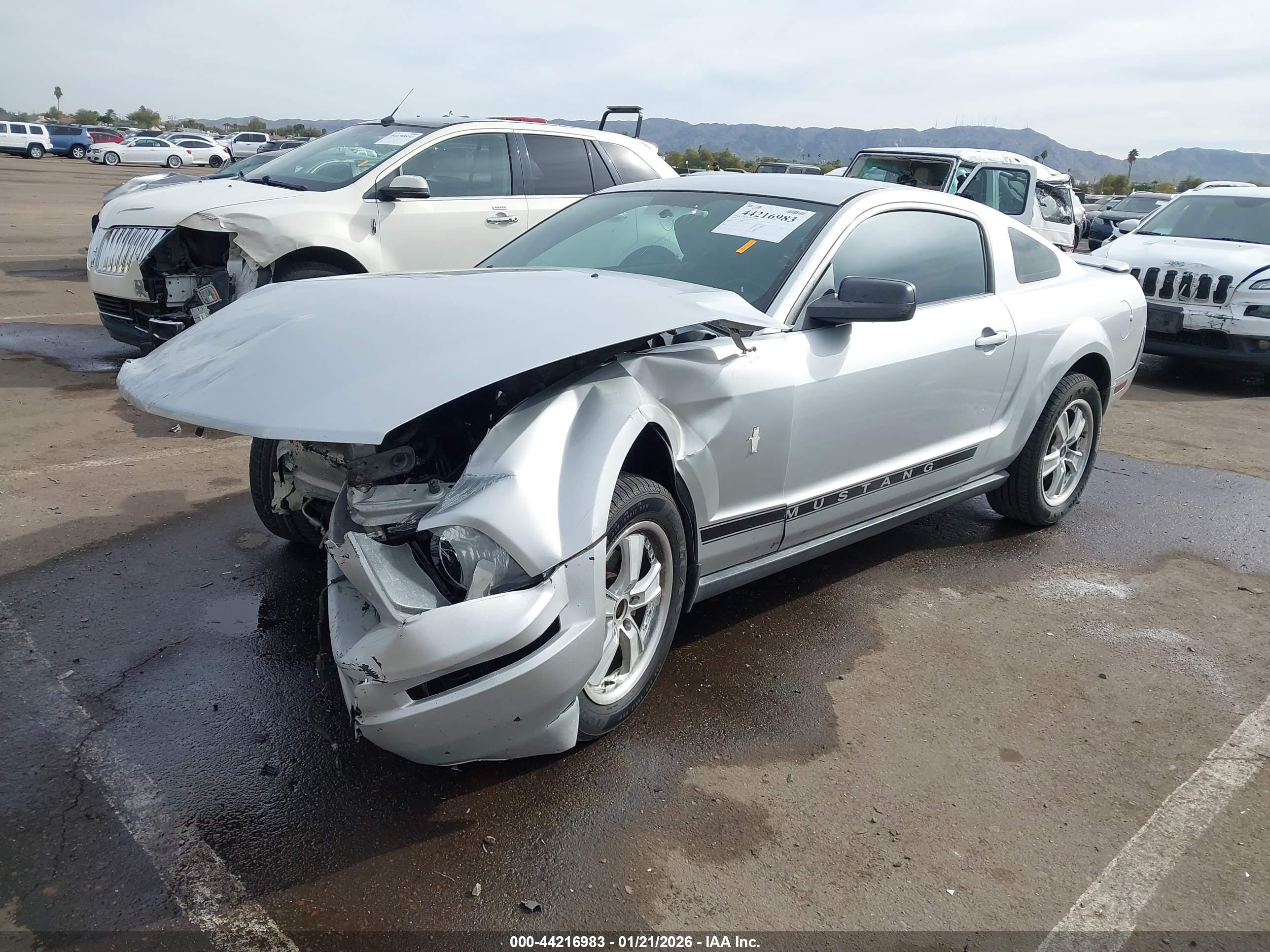 FORD MUSTANG image 2