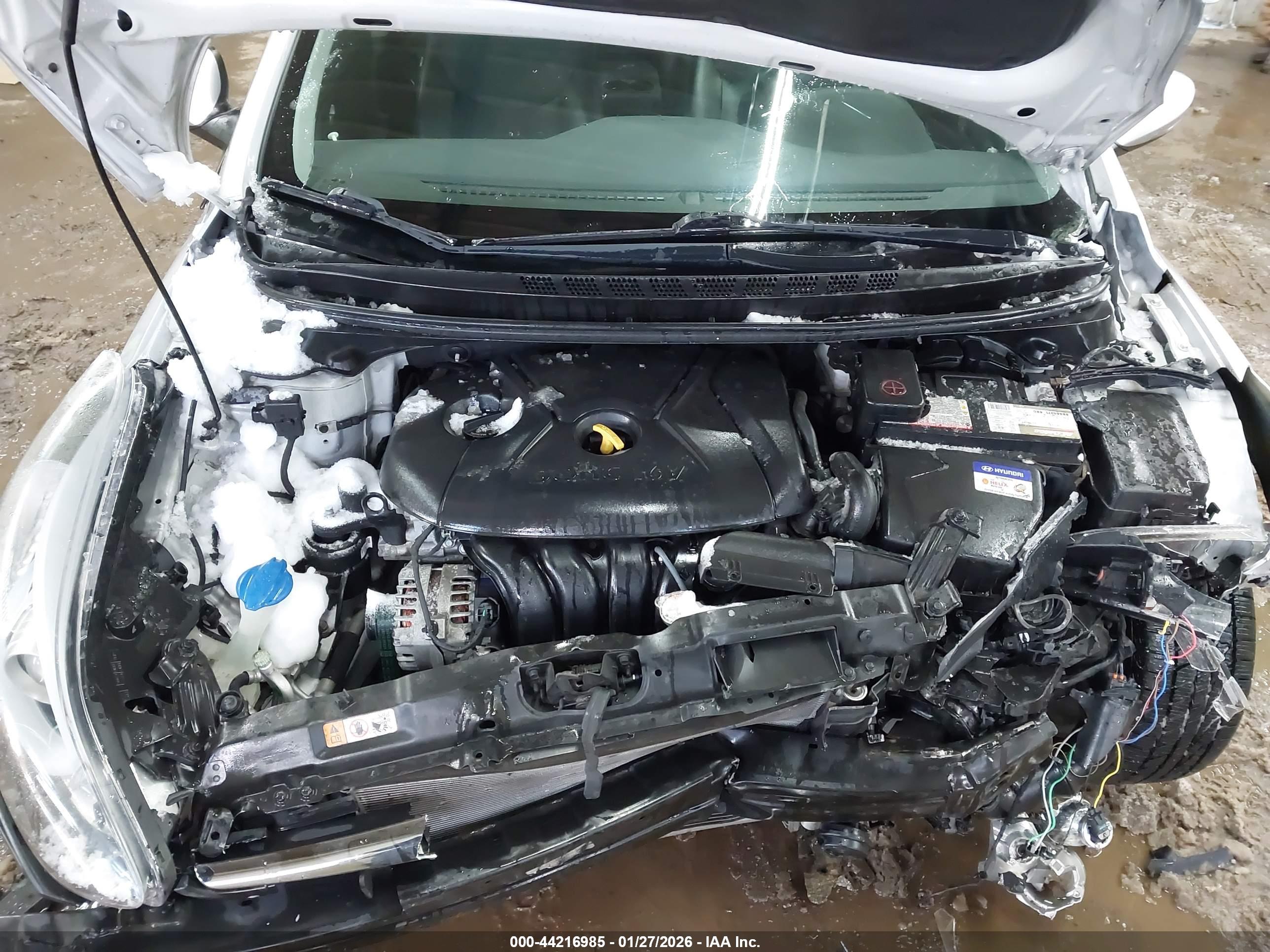 HYUNDAI ELANTRA image 10