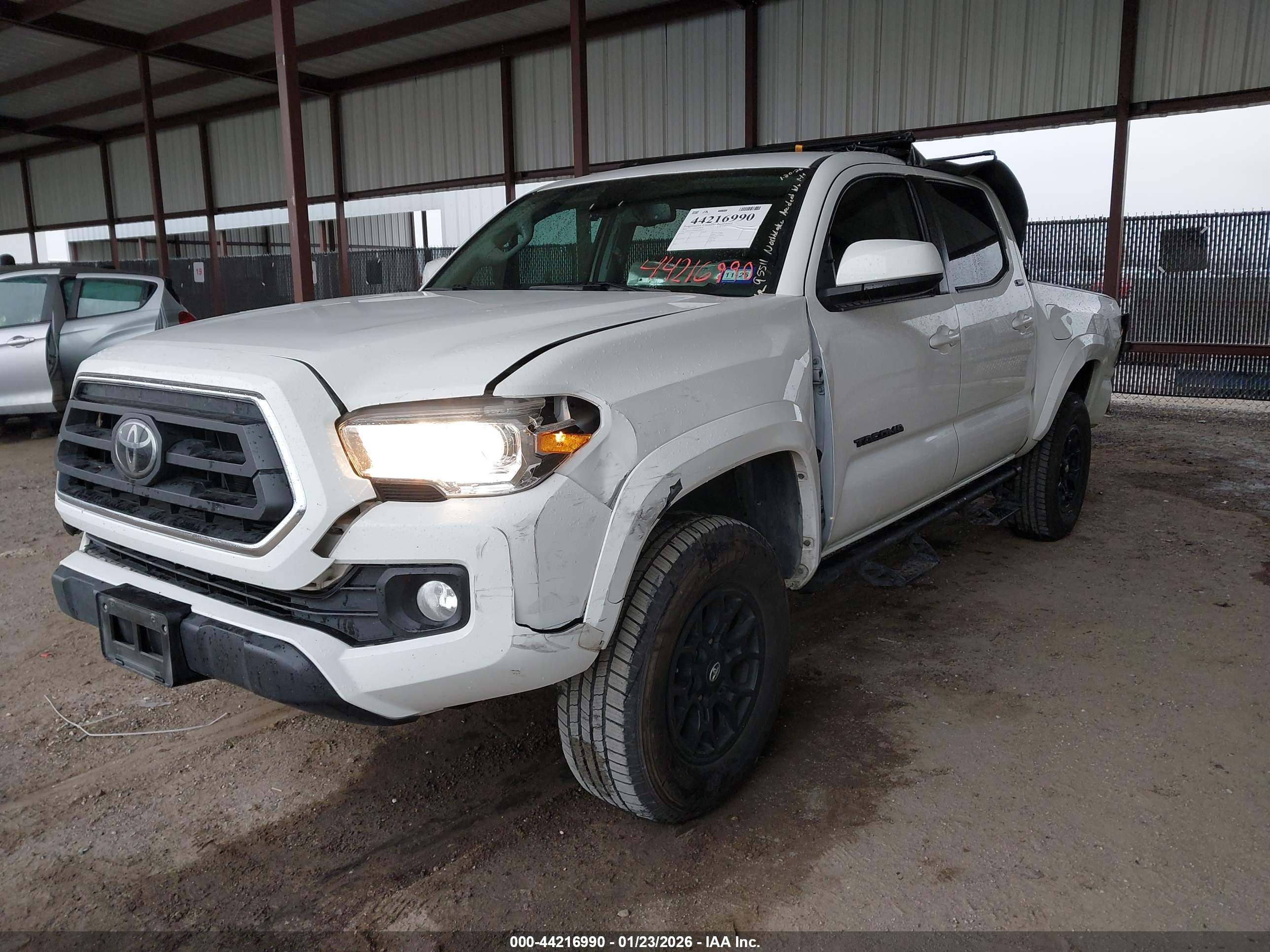 TOYOTA TACOMA image 2