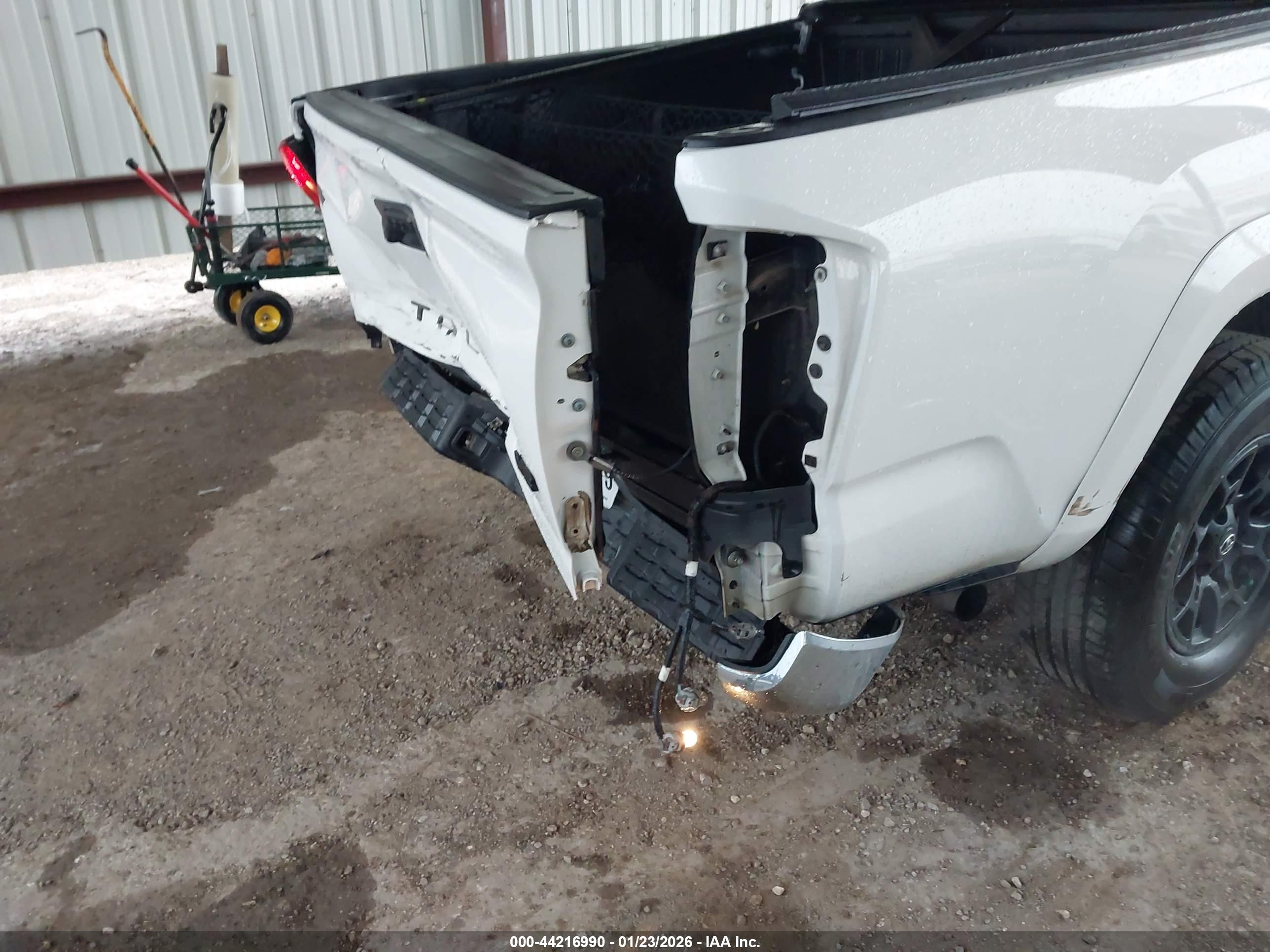 TOYOTA TACOMA image 6