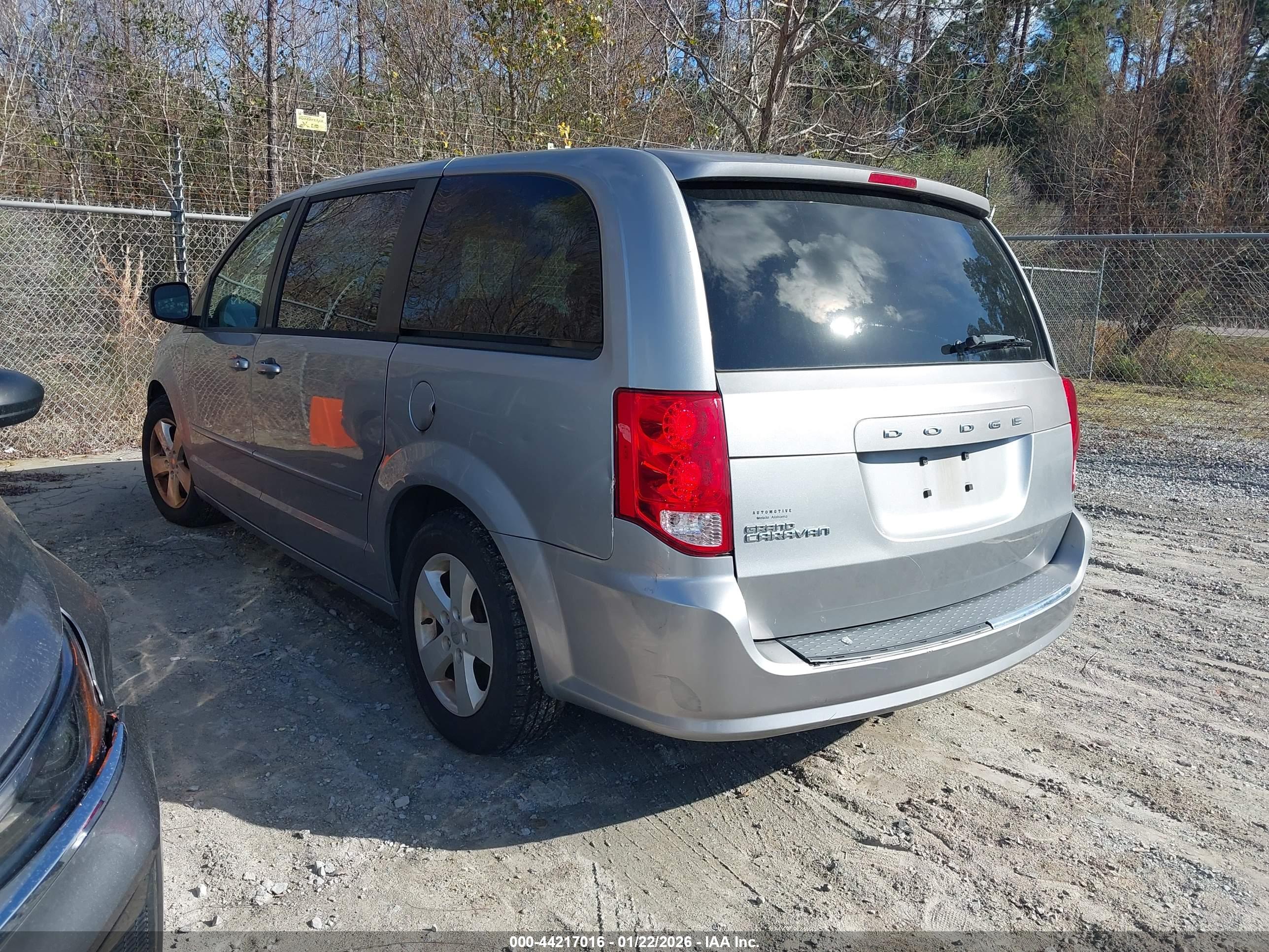 DODGE GRAND image 3