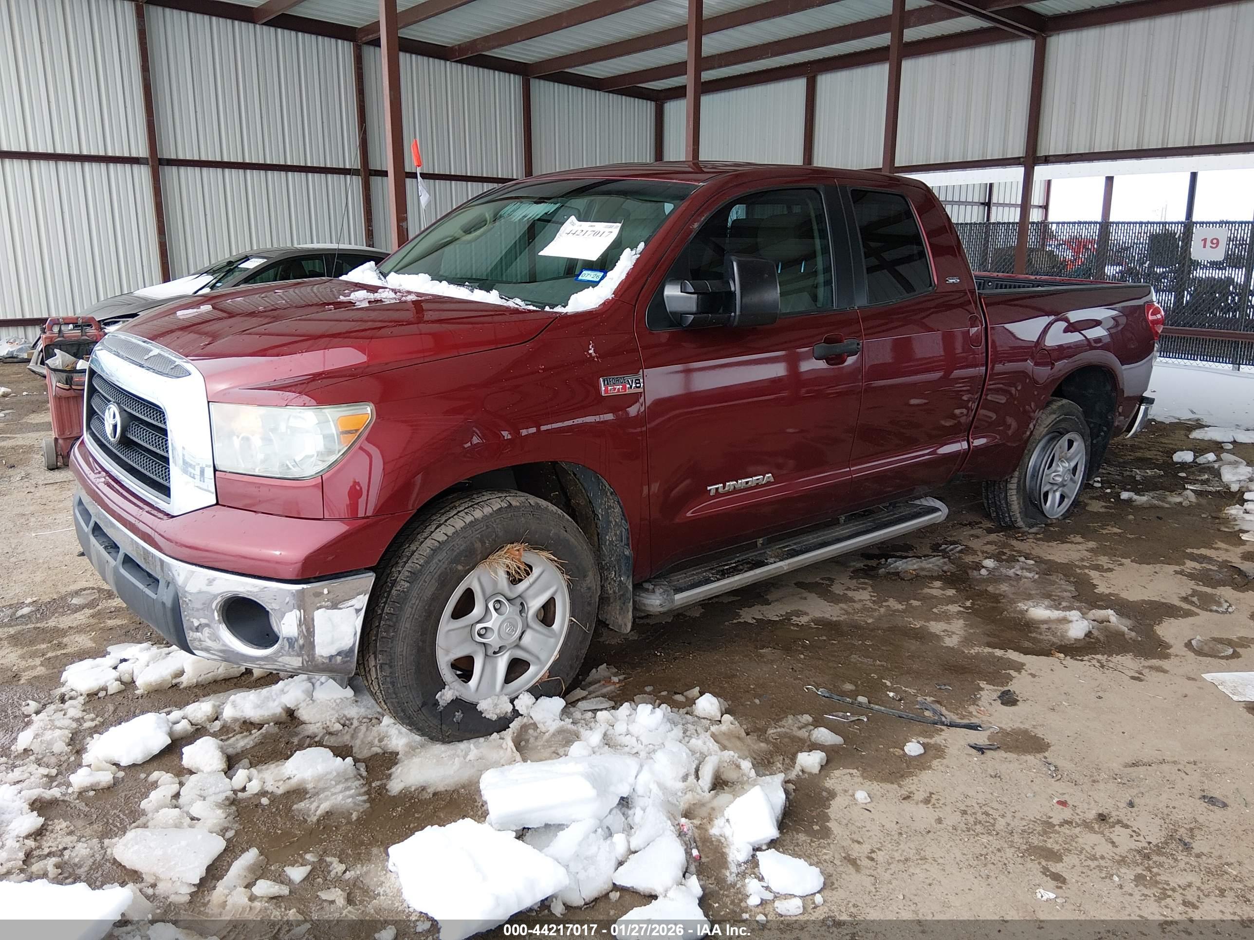 TOYOTA TUNDRA image 2