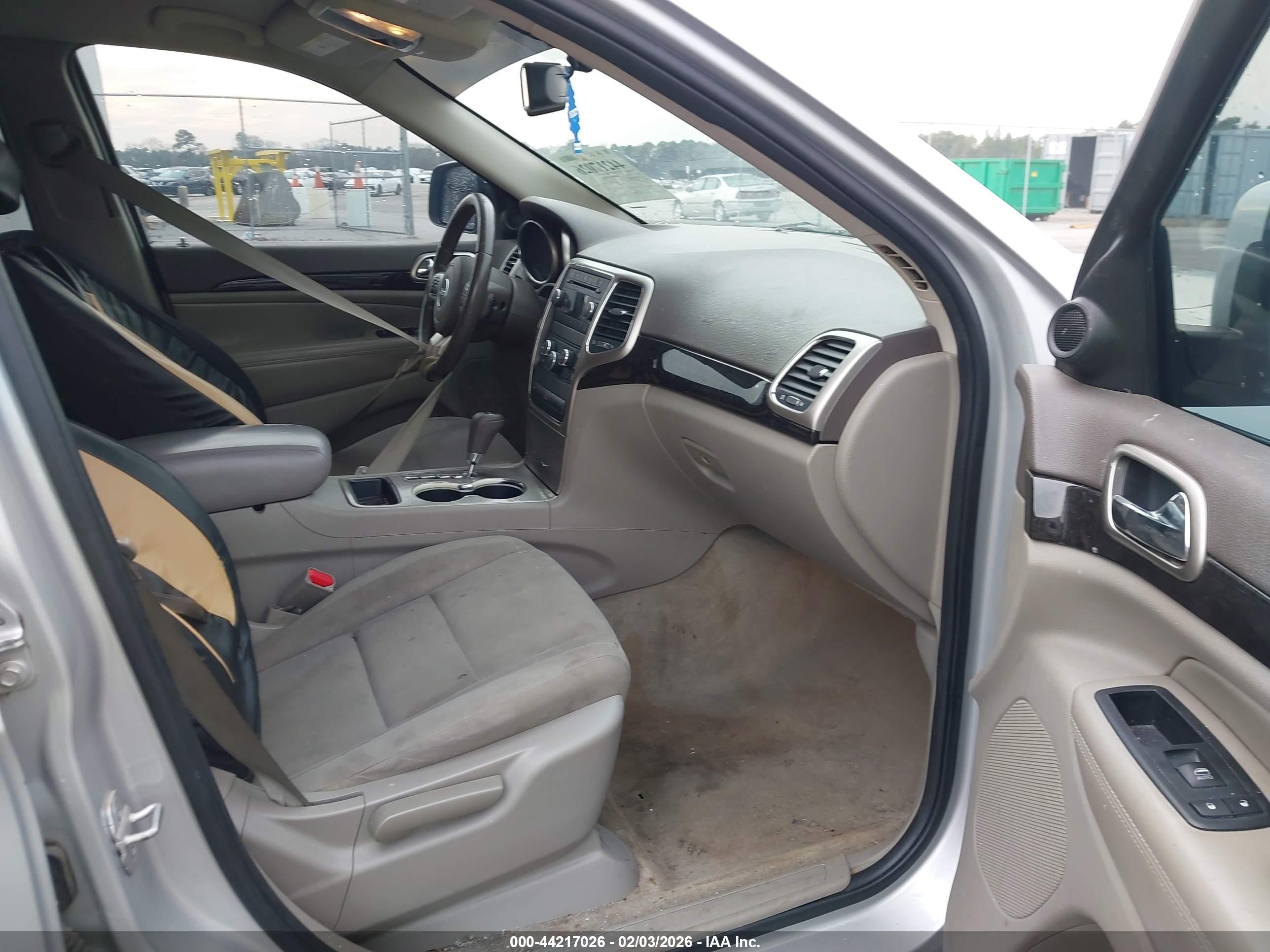 JEEP GRAND image 5