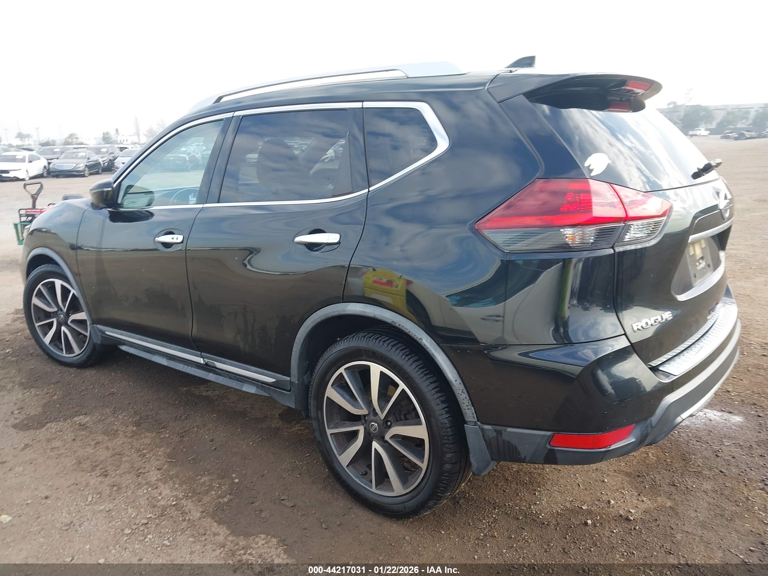 NISSAN ROGUE image 3