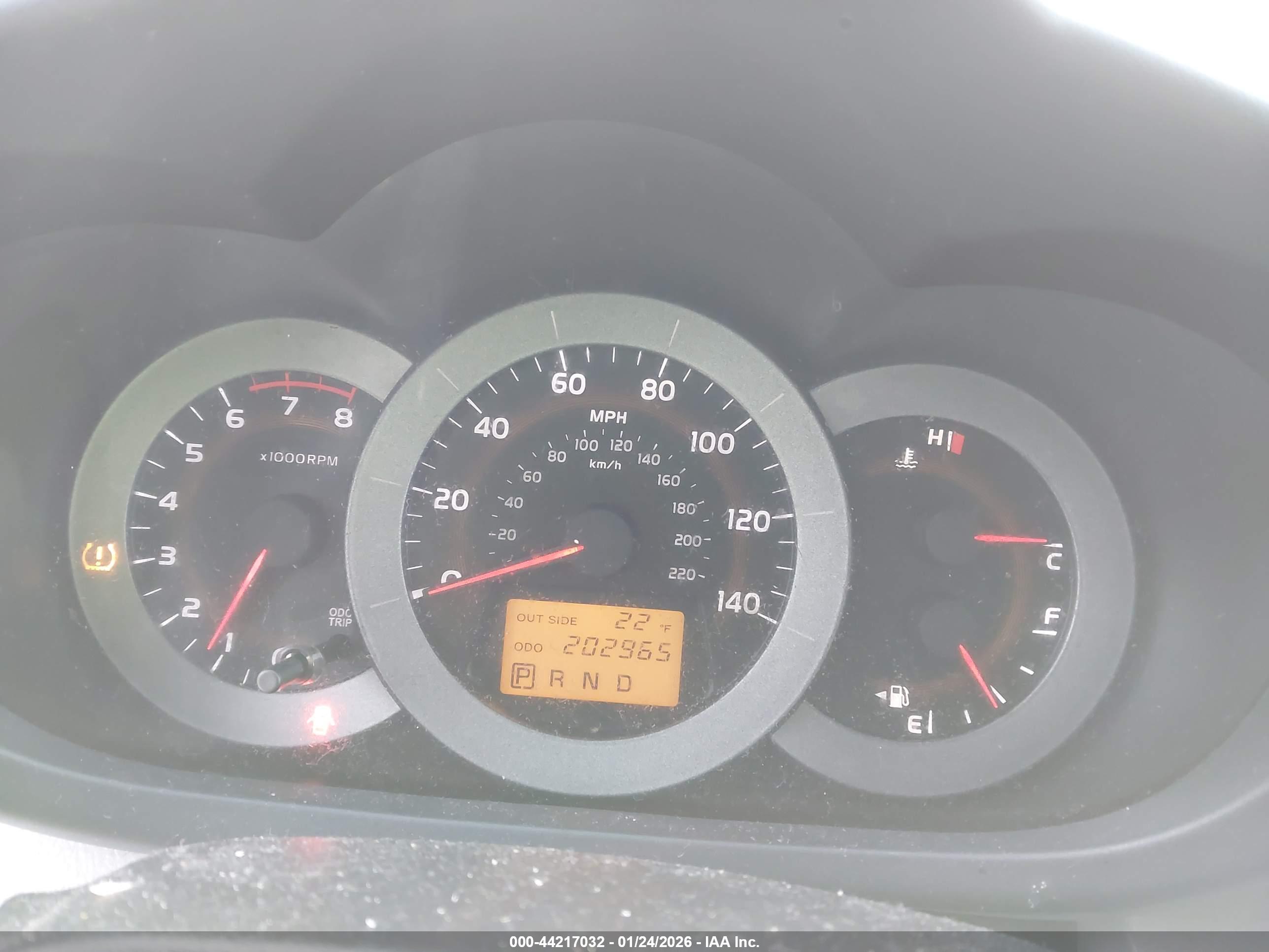 TOYOTA RAV4 image 7