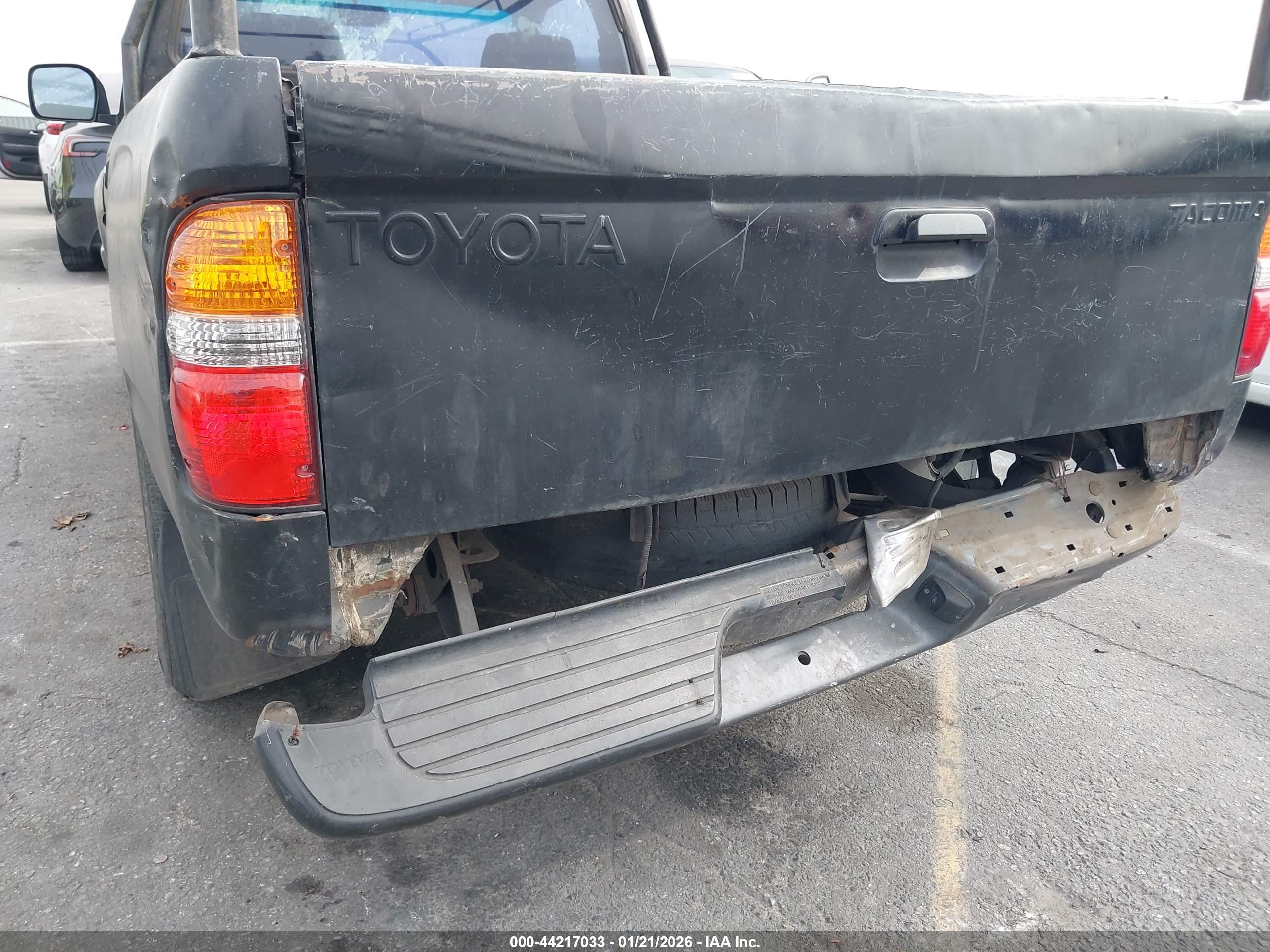 TOYOTA TACOMA image 6