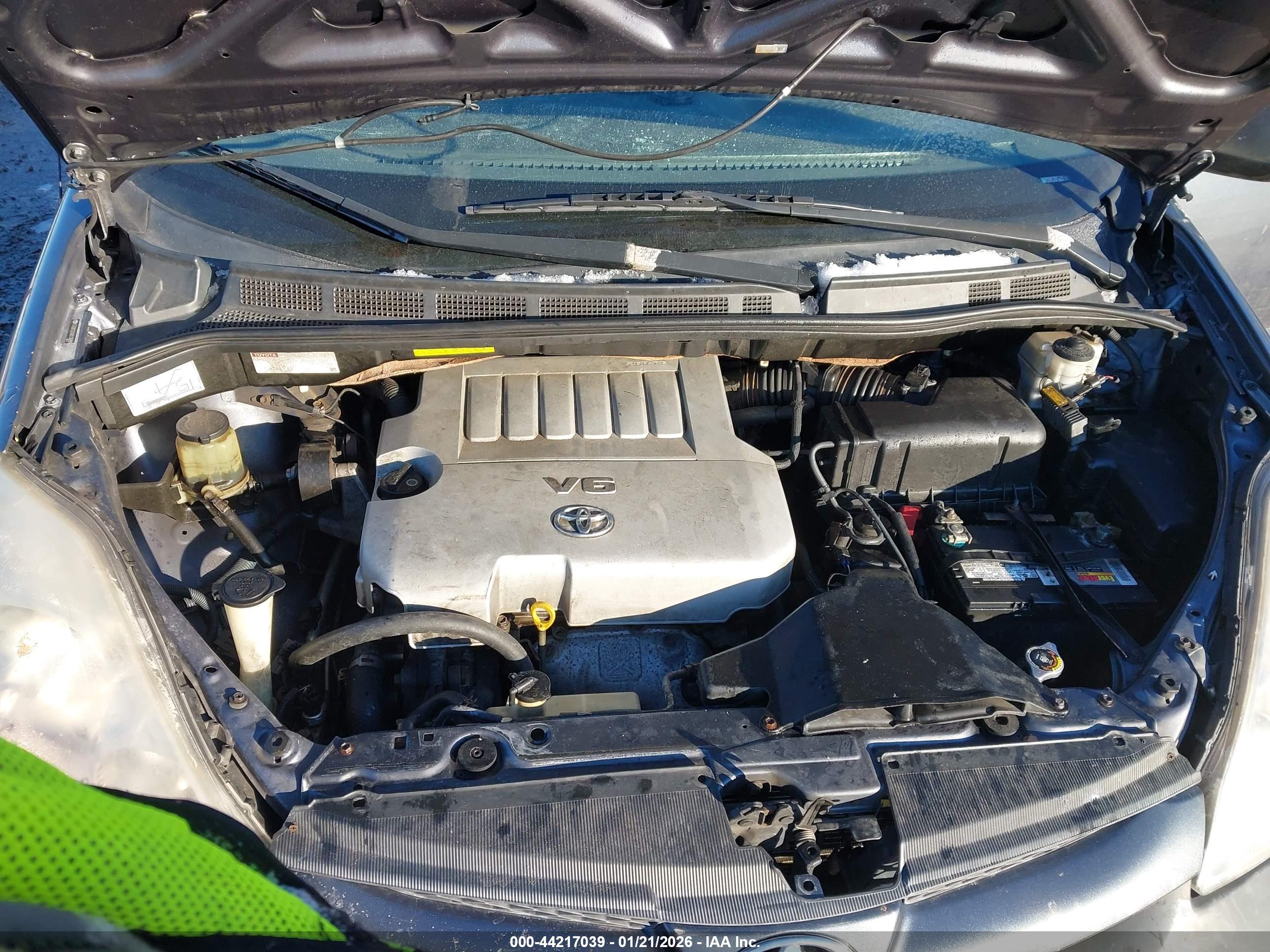 TOYOTA SIENNA image 10