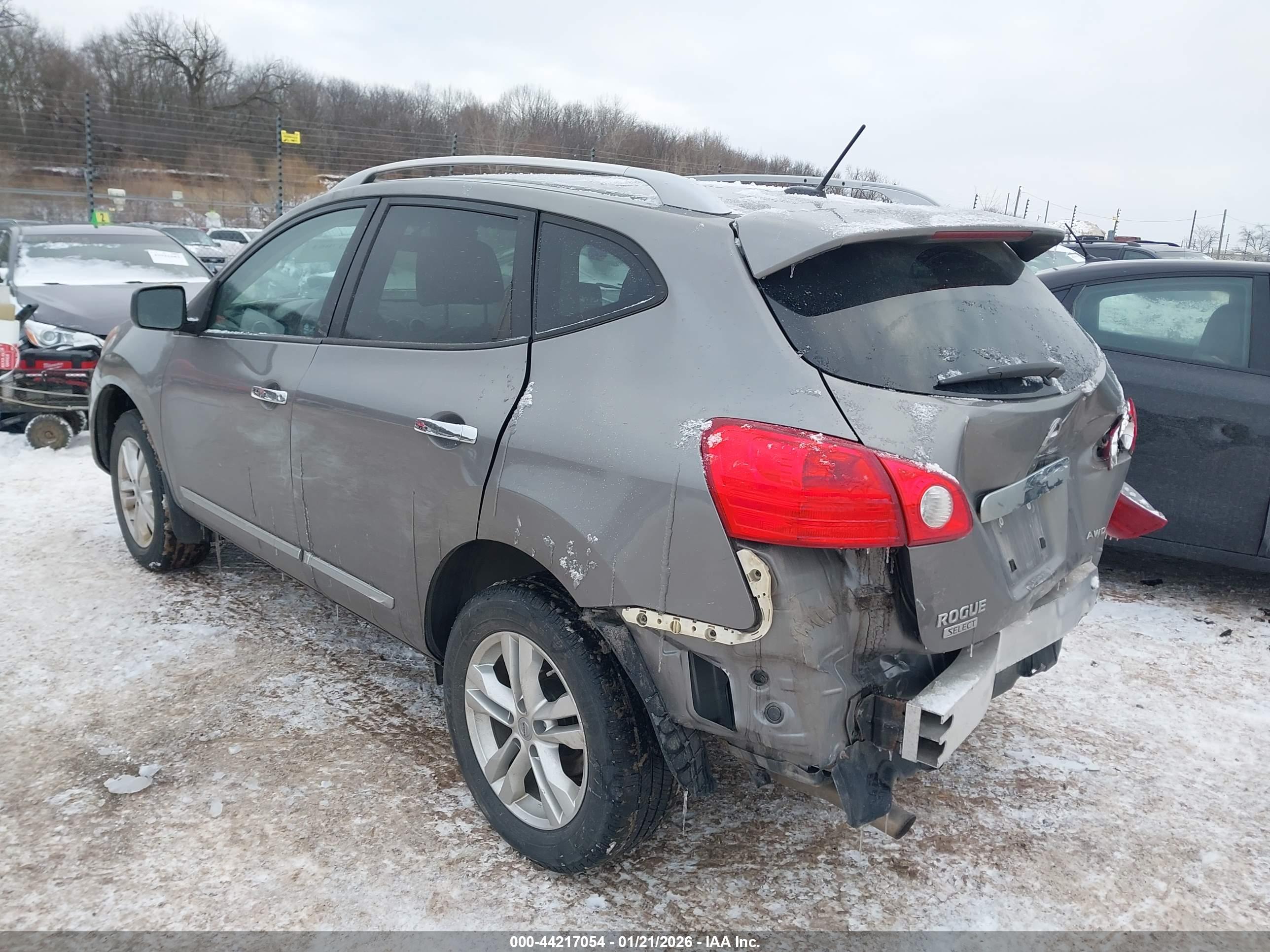 NISSAN ROGUE image 3