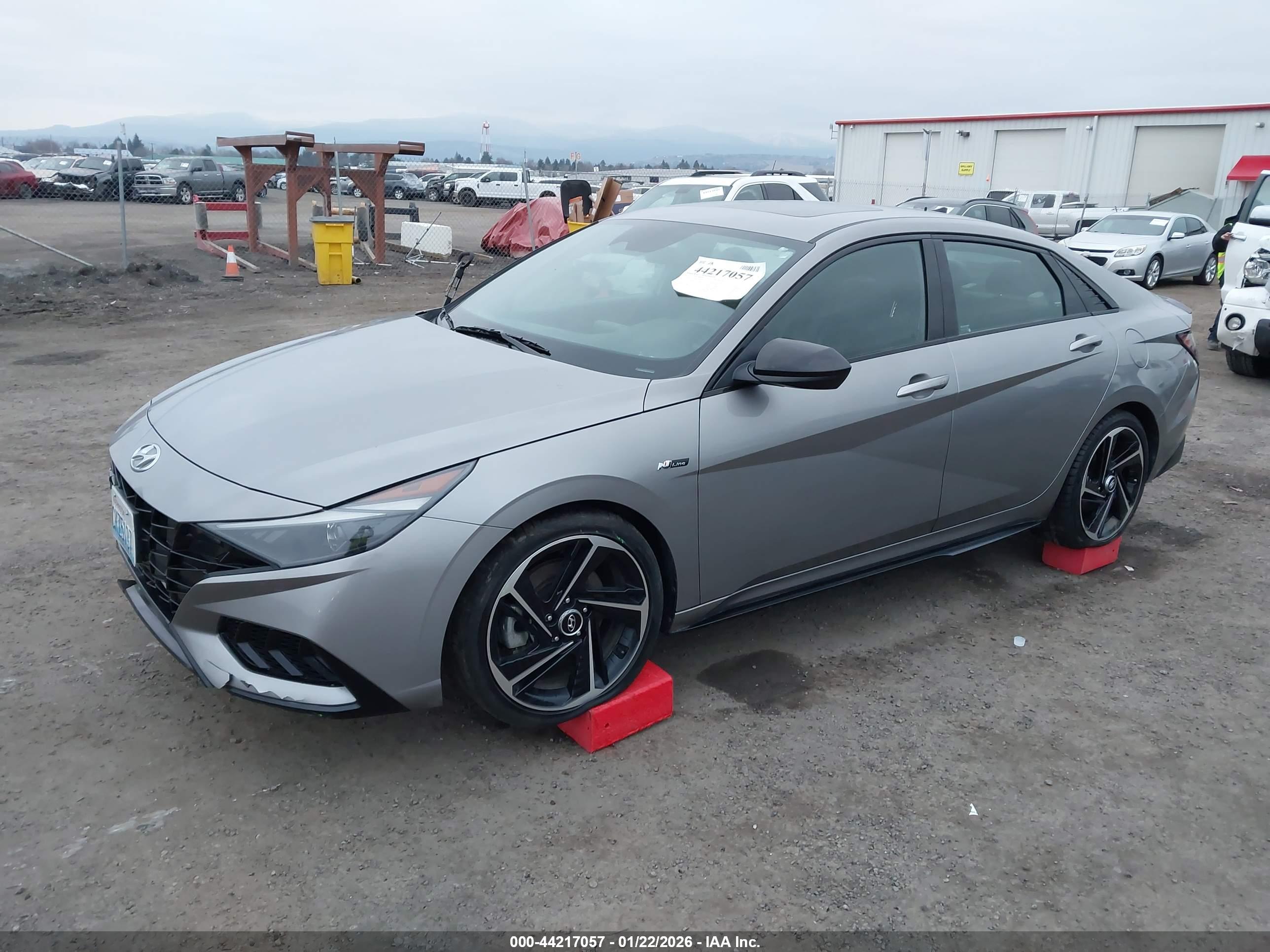 HYUNDAI ELANTRA image 2