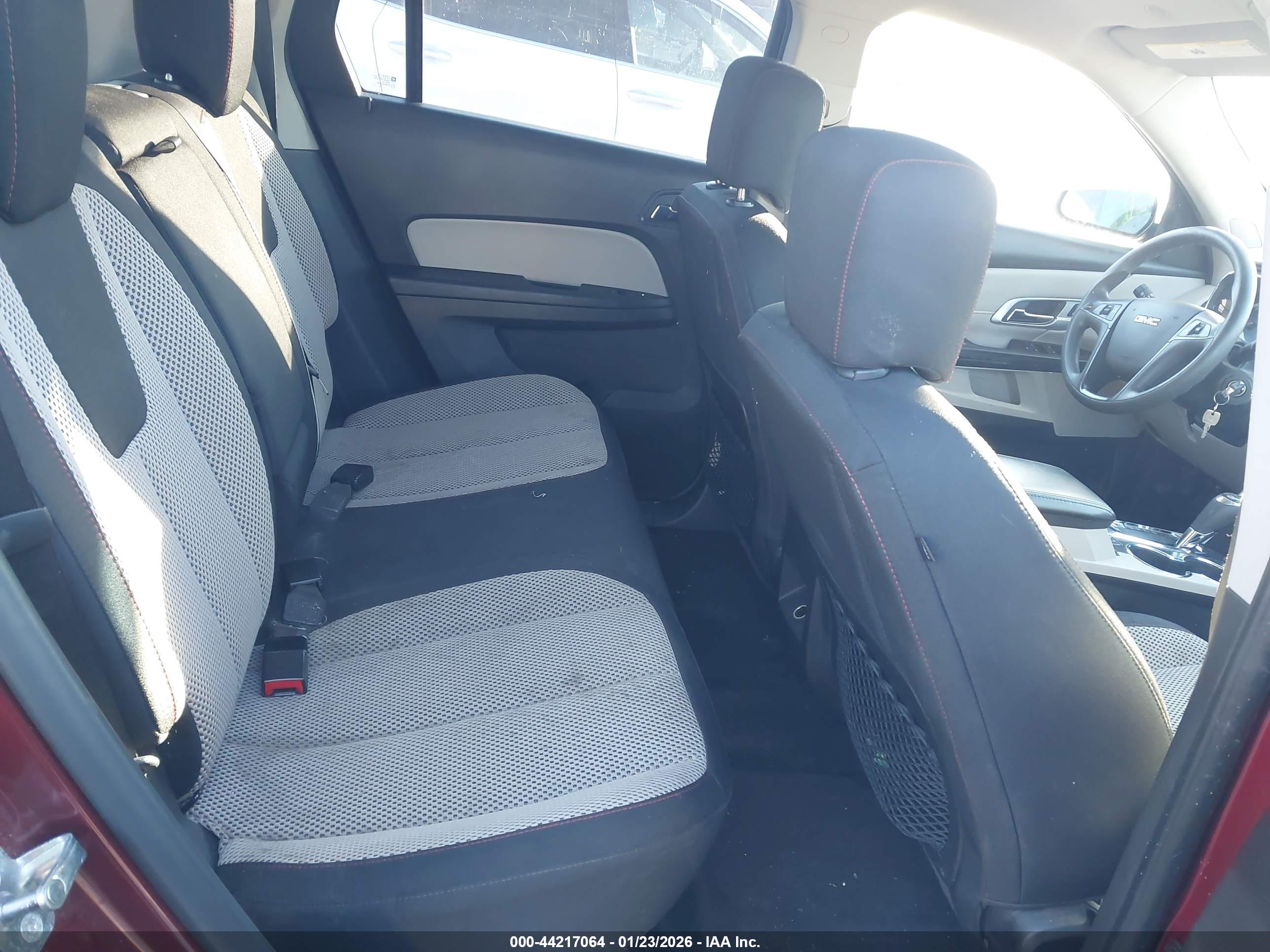 GMC TERRAIN image 8