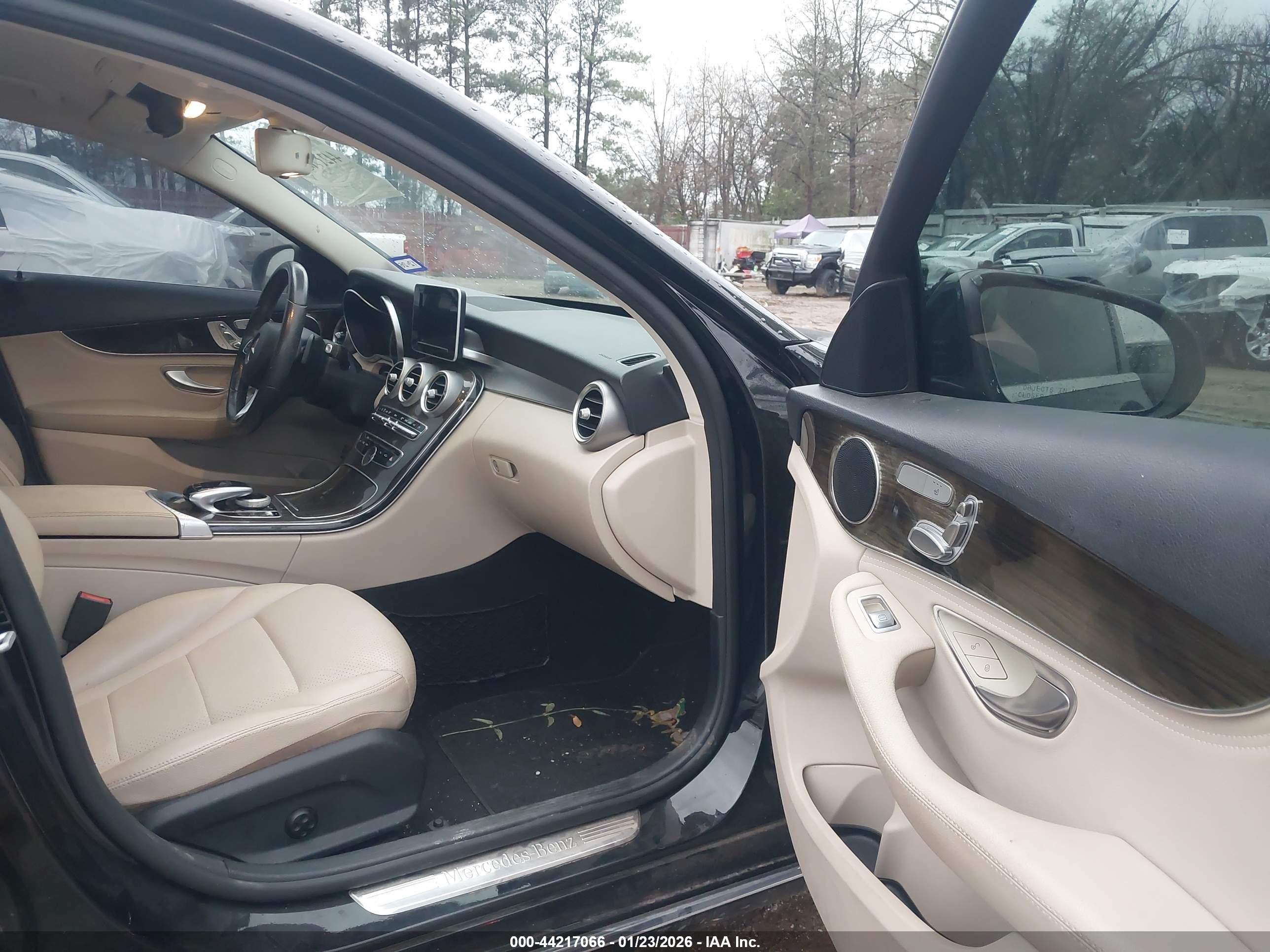 MERCEDES-BENZ C image 5