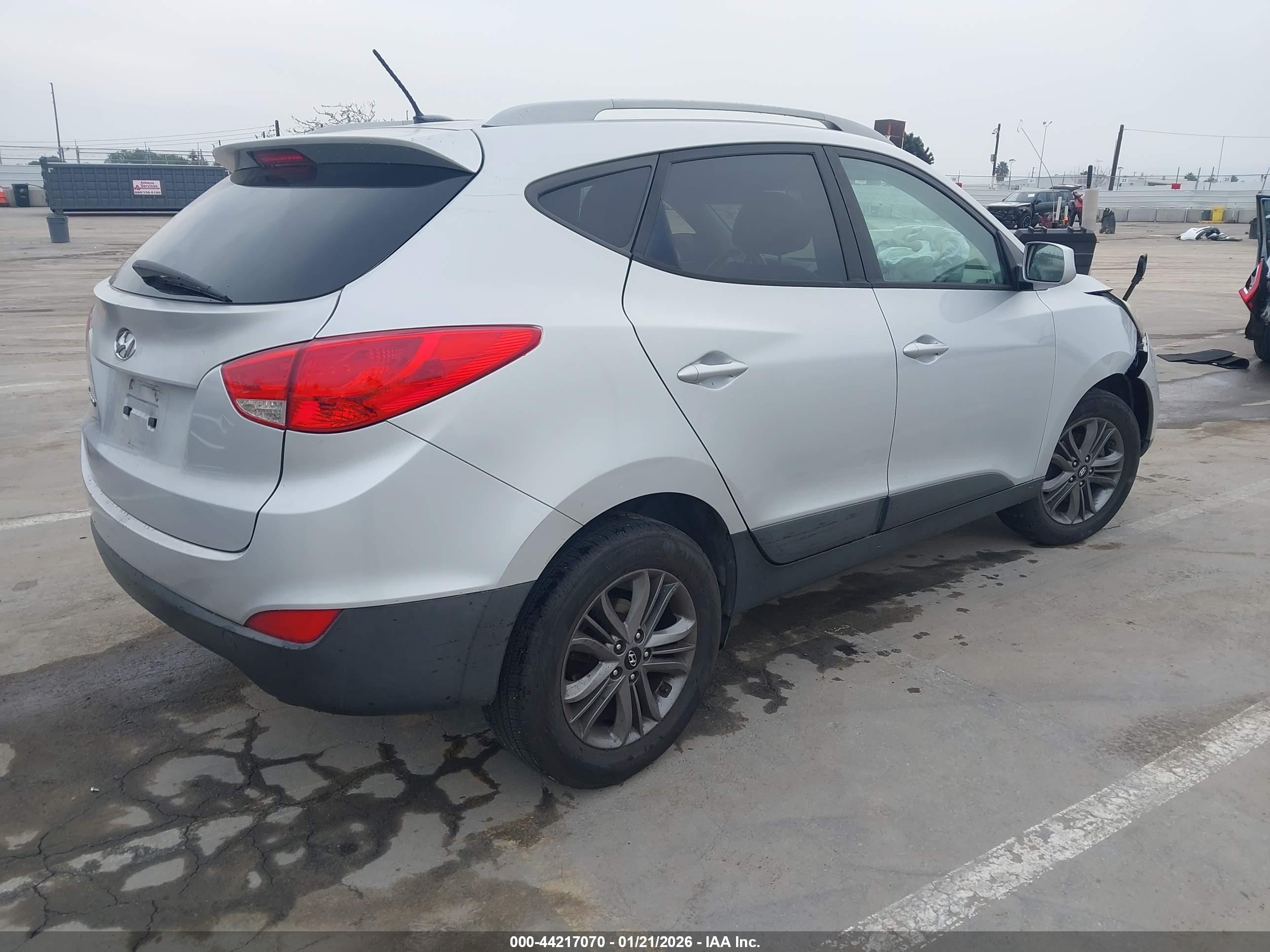HYUNDAI TUCSON image 4
