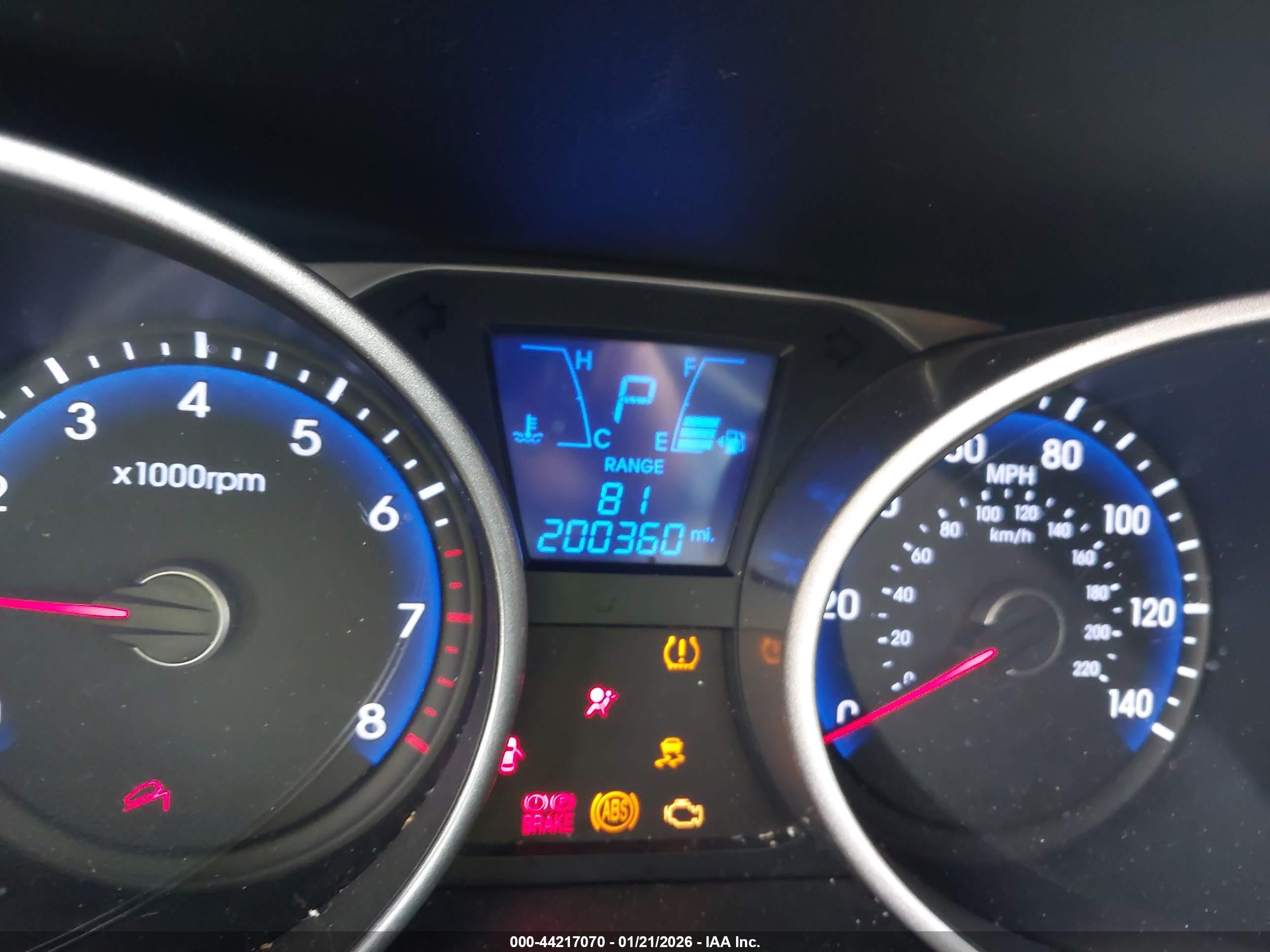 HYUNDAI TUCSON image 7