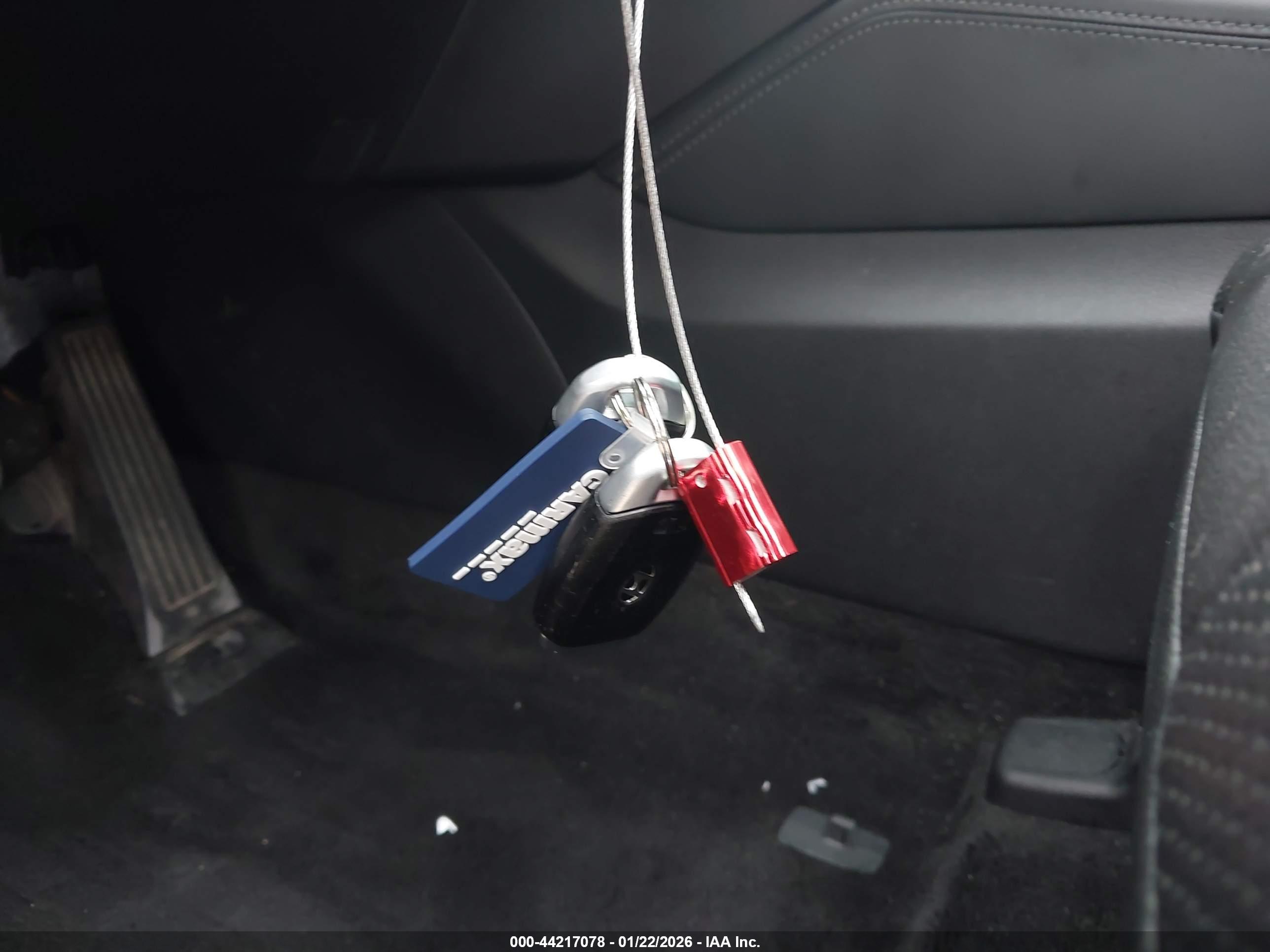 HYUNDAI SANTA image 11