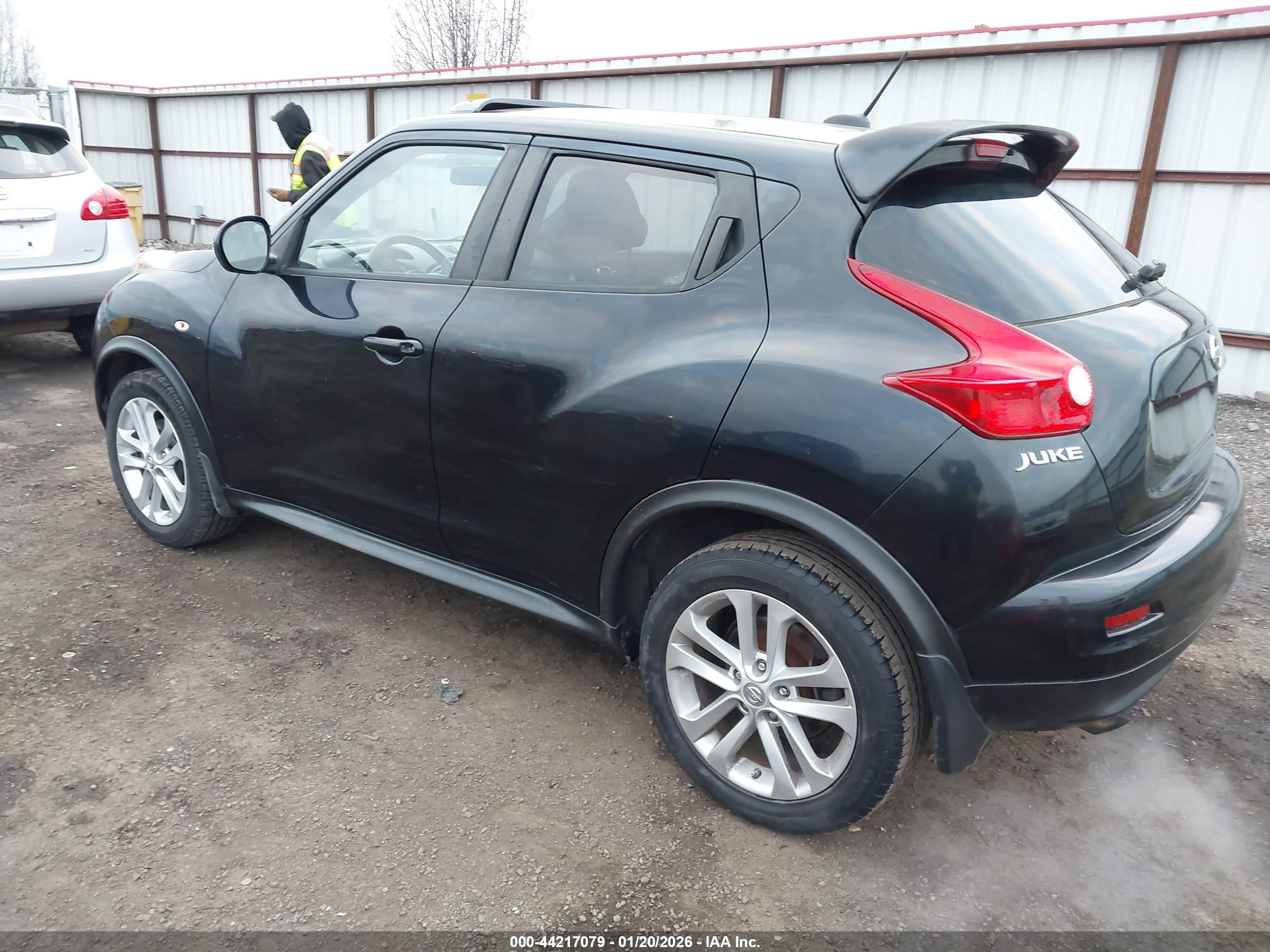 NISSAN JUKE image 3
