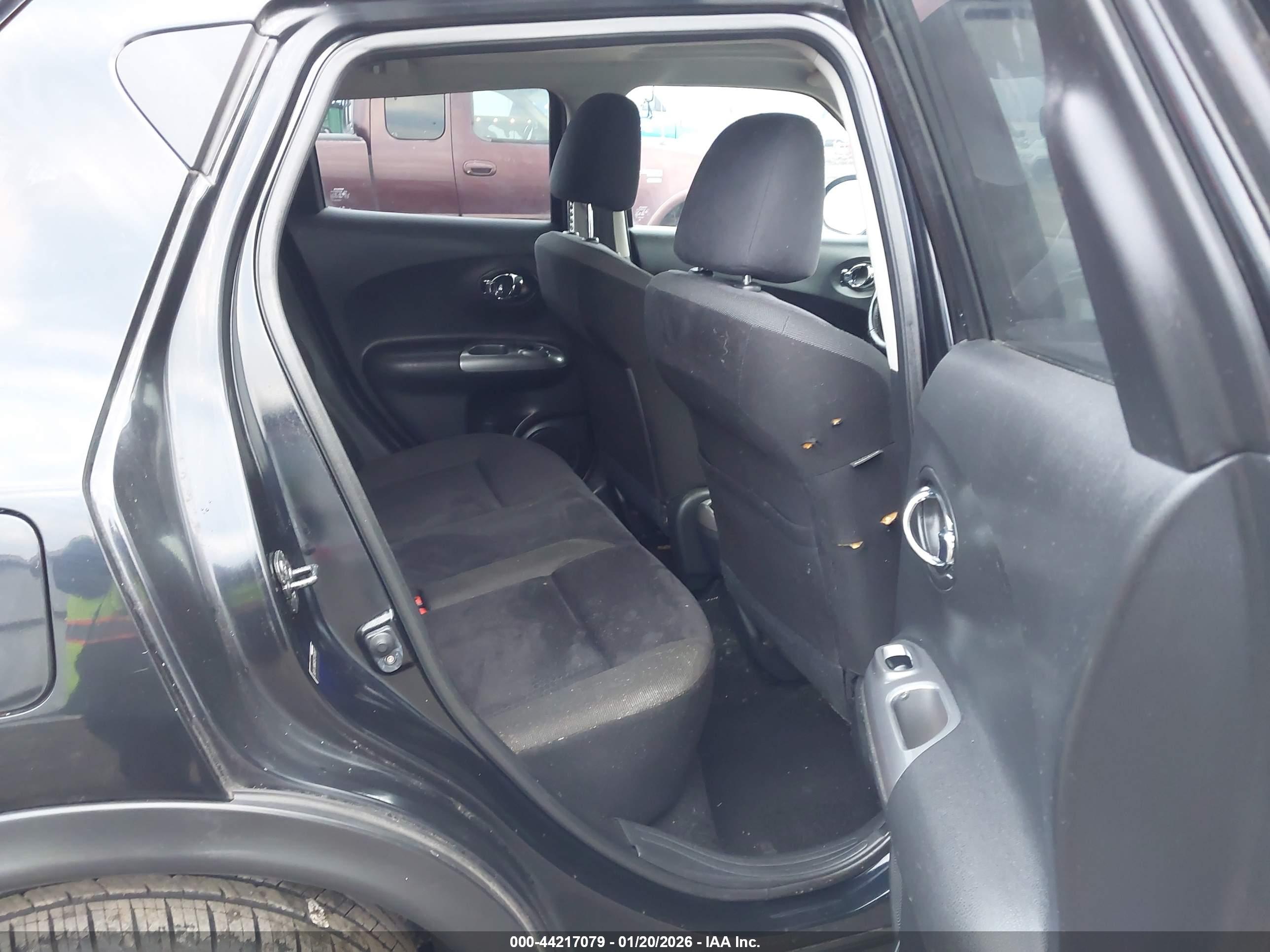 NISSAN JUKE image 8