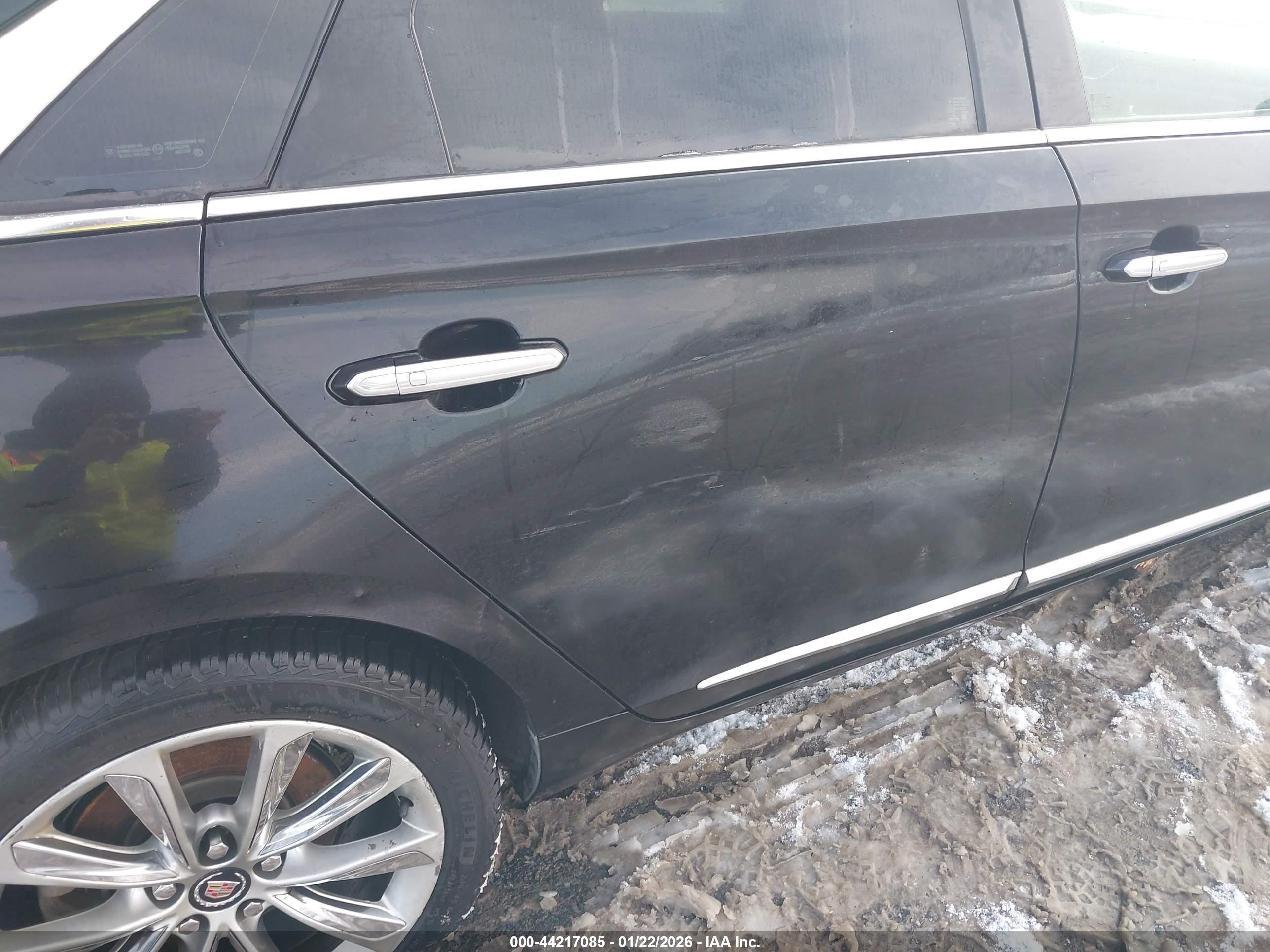 CADILLAC XTS image 6