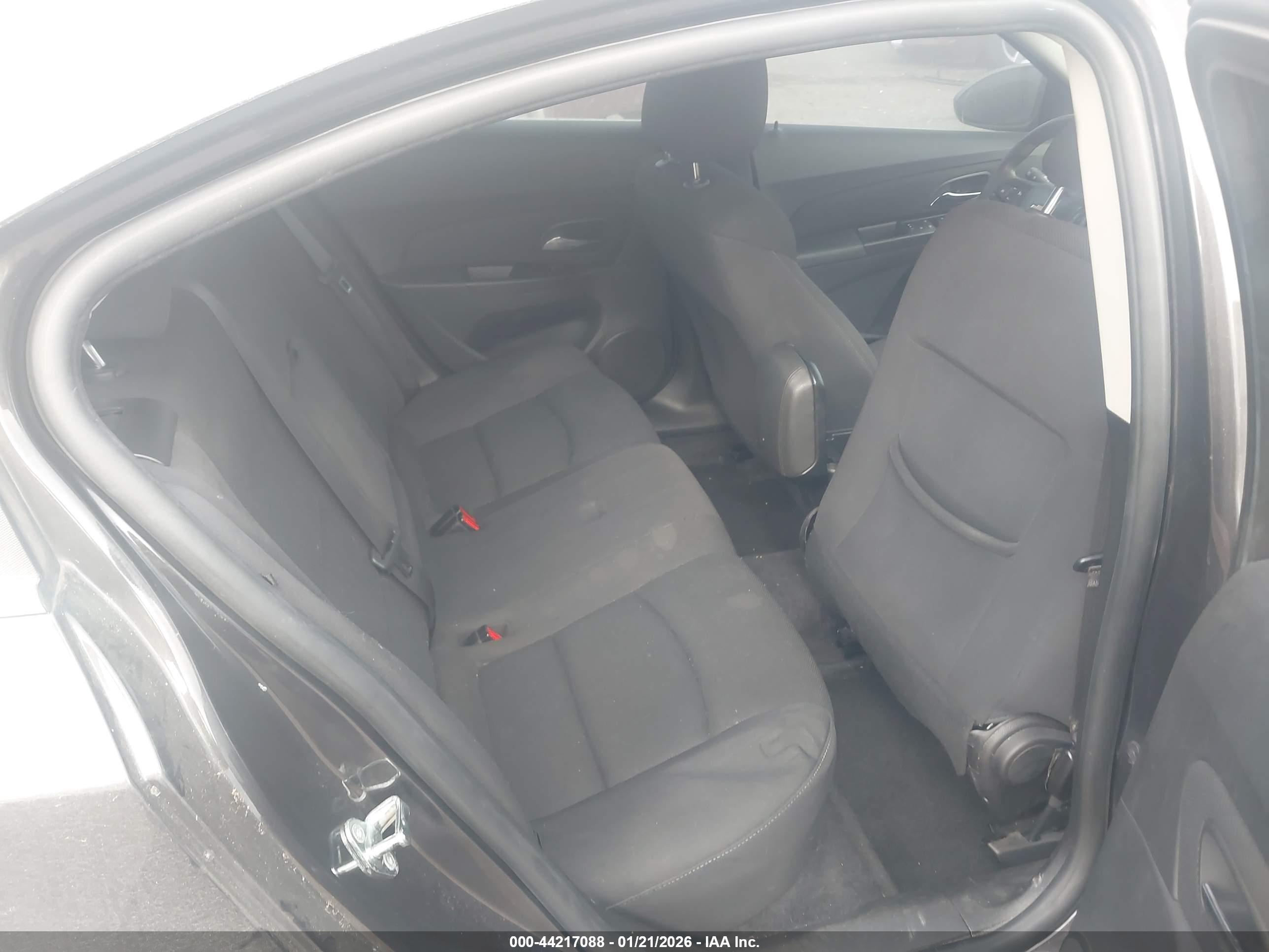 CHEVROLET CRUZE image 8