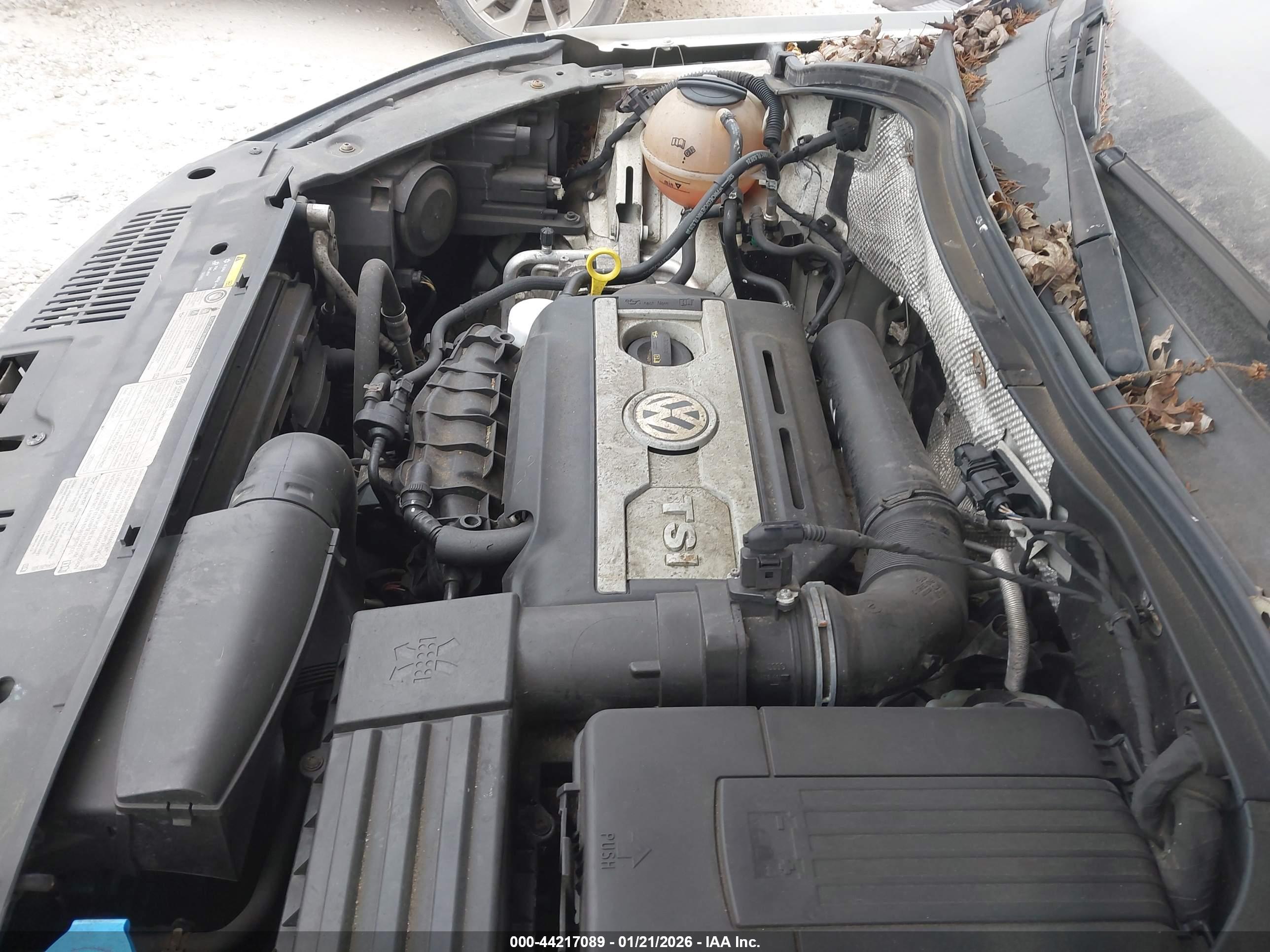 VOLKSWAGEN TIGUAN image 6