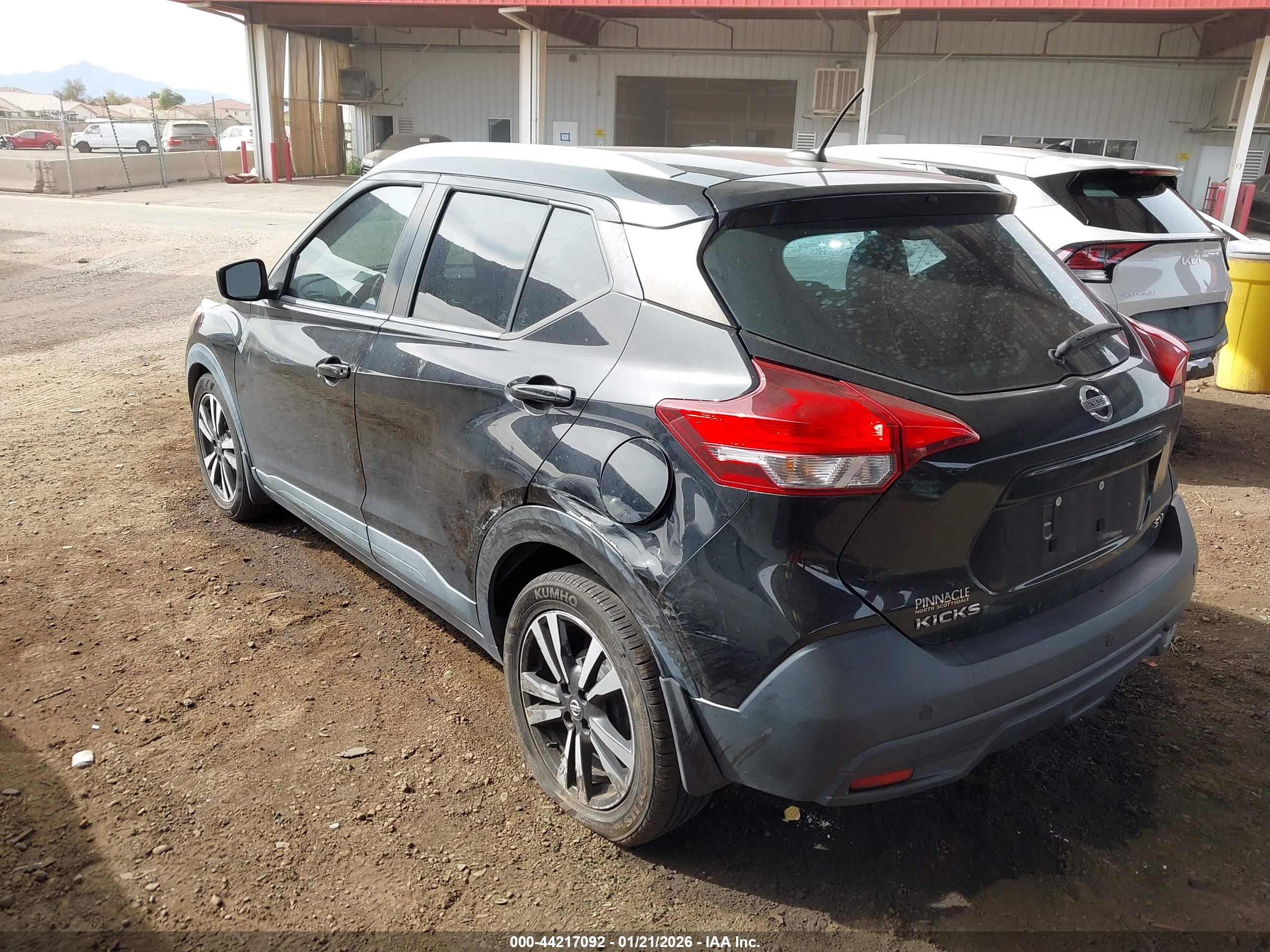 NISSAN KICKS image 3