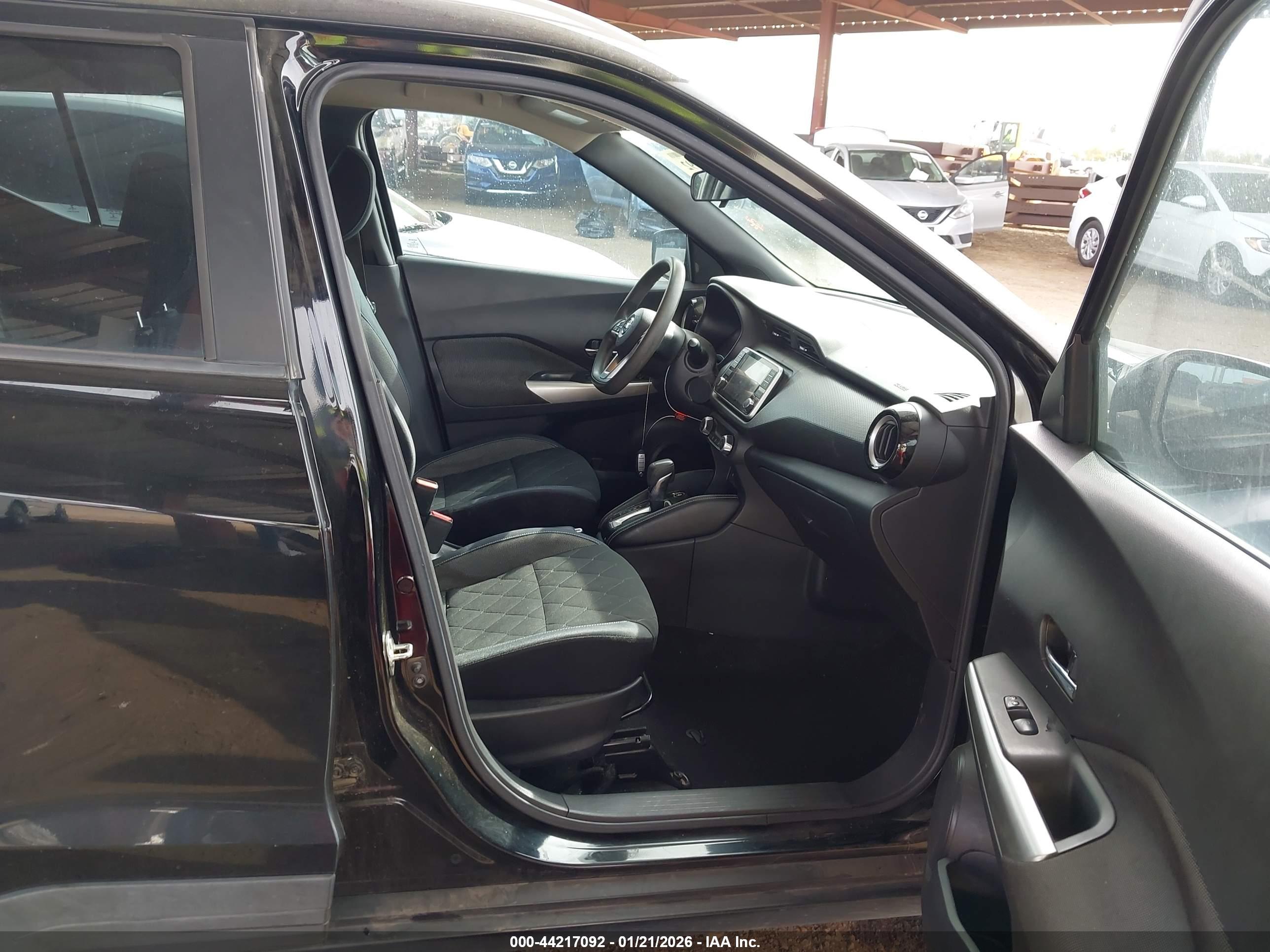 NISSAN KICKS image 5
