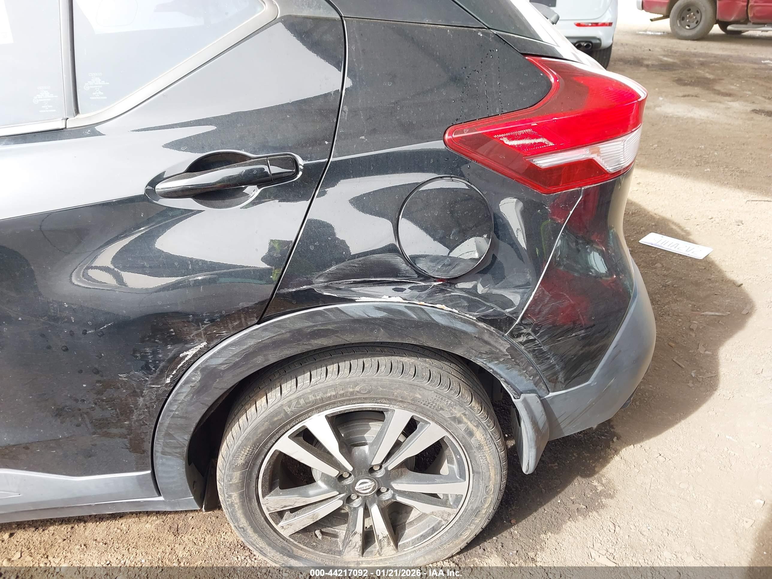 NISSAN KICKS image 6