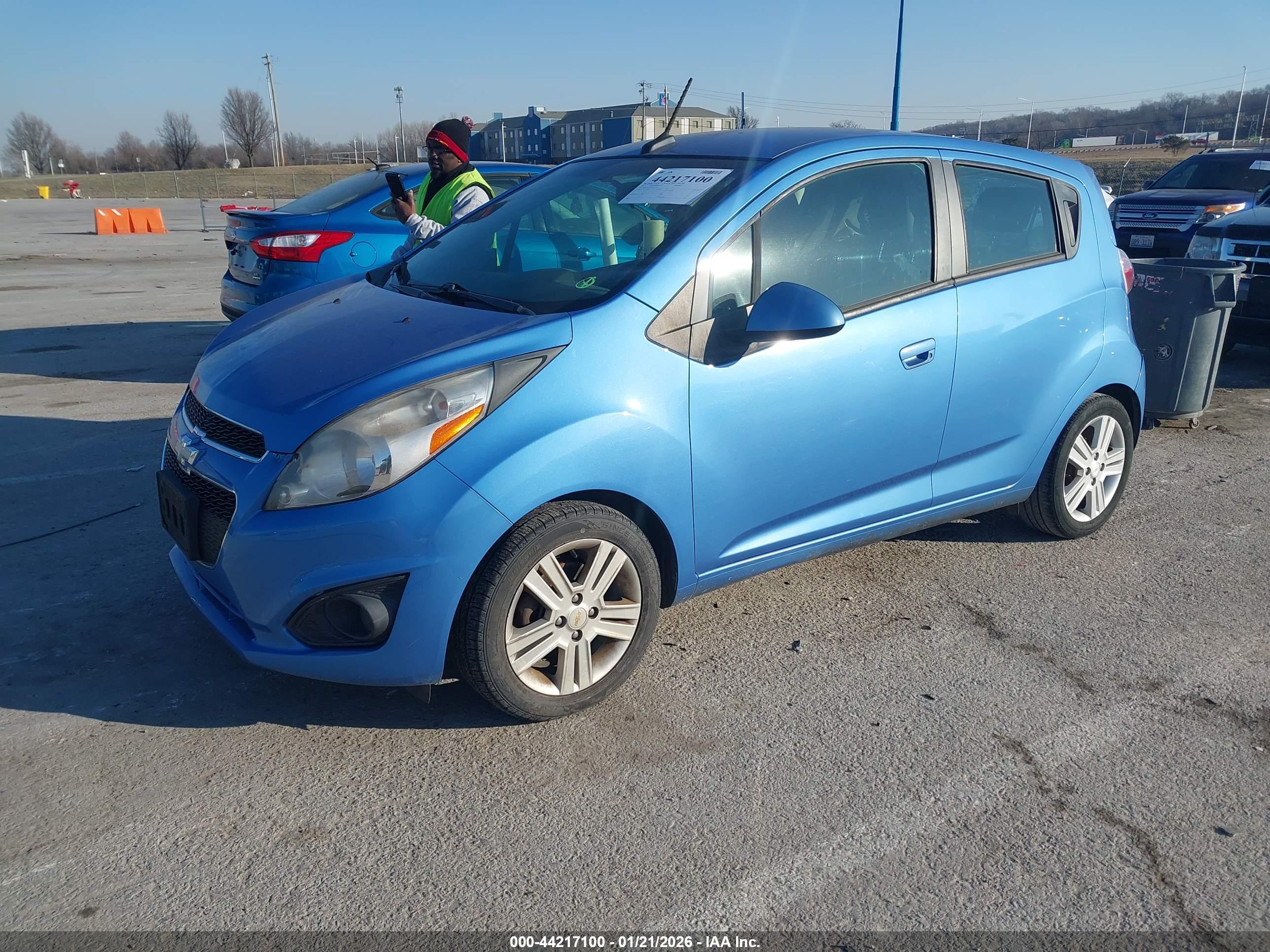 CHEVROLET SPARK image 2